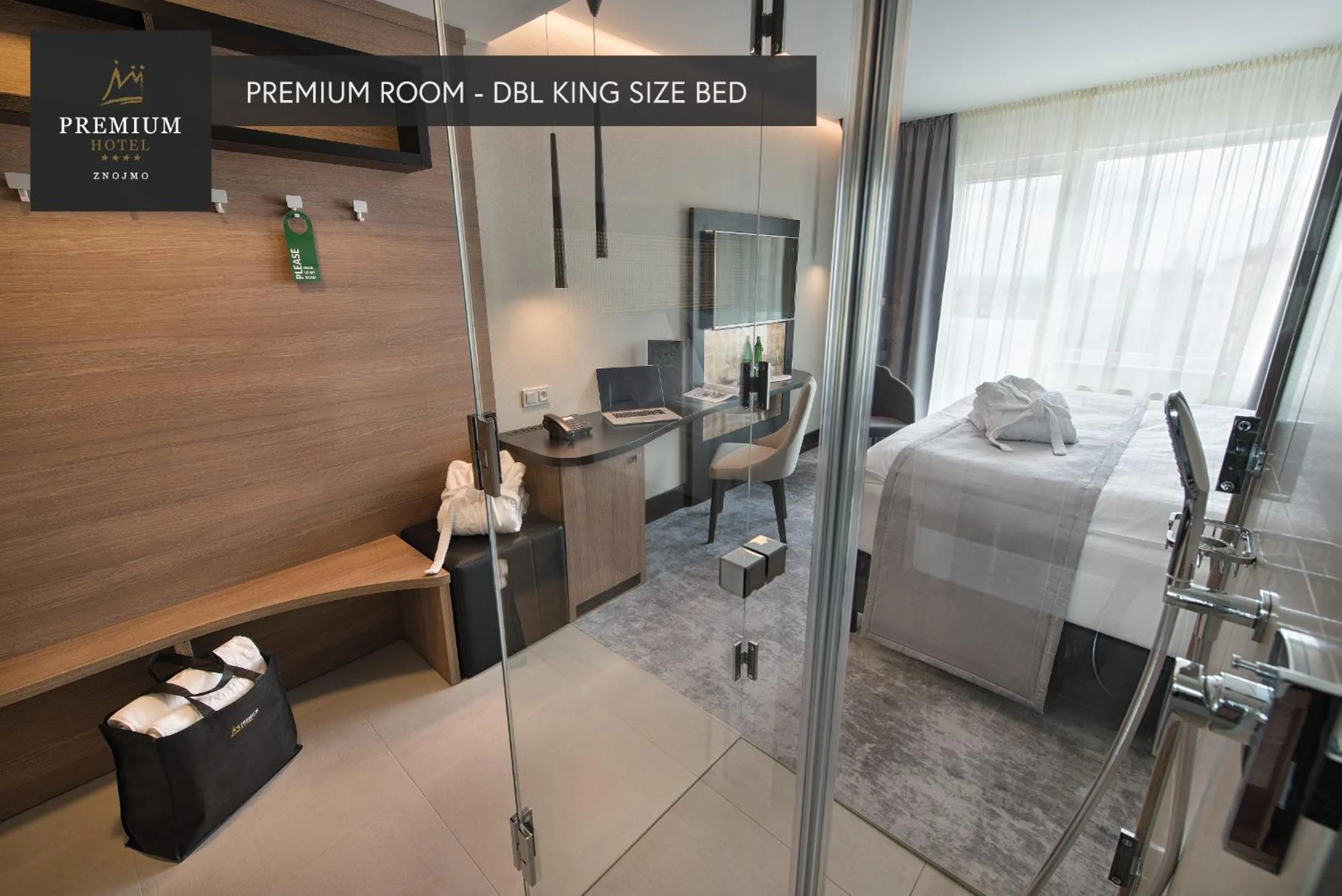 Shower, Bed in PREMIUM Wellness & Wine Hotel Znojmo