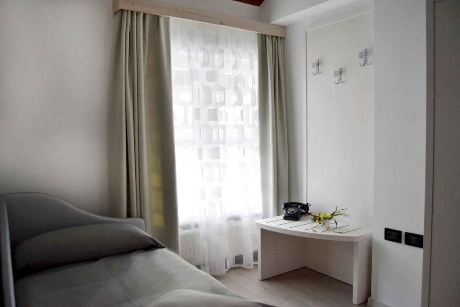 Seating area, Bed in B&B Seventy Design