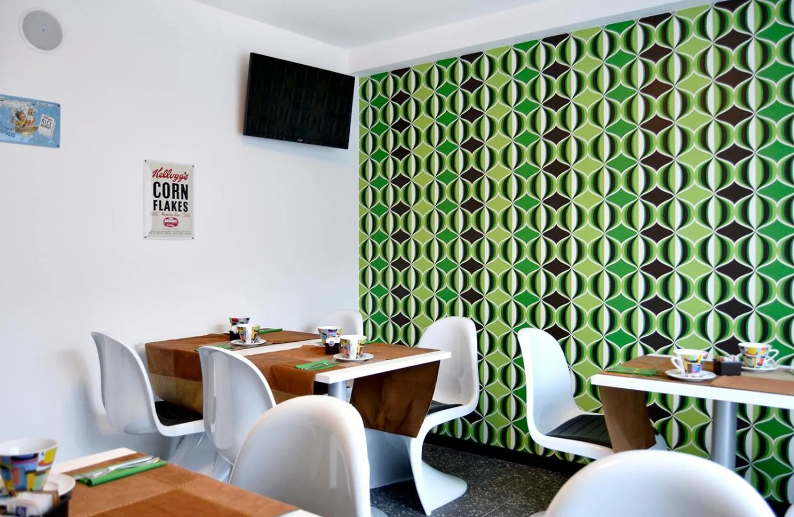 Restaurant/places to eat in B&B Seventy Design