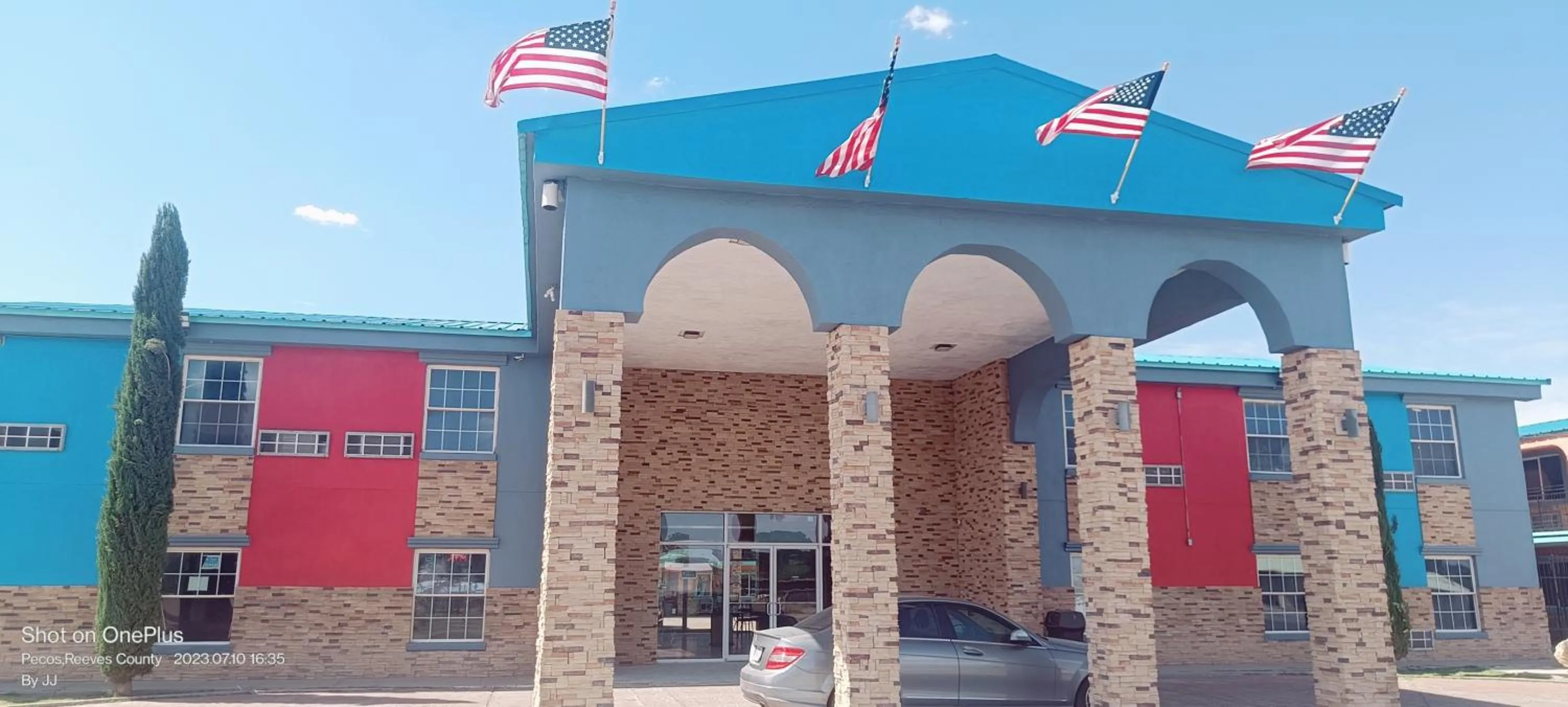 Property building in B&J HOTEL AND APARTMENTS