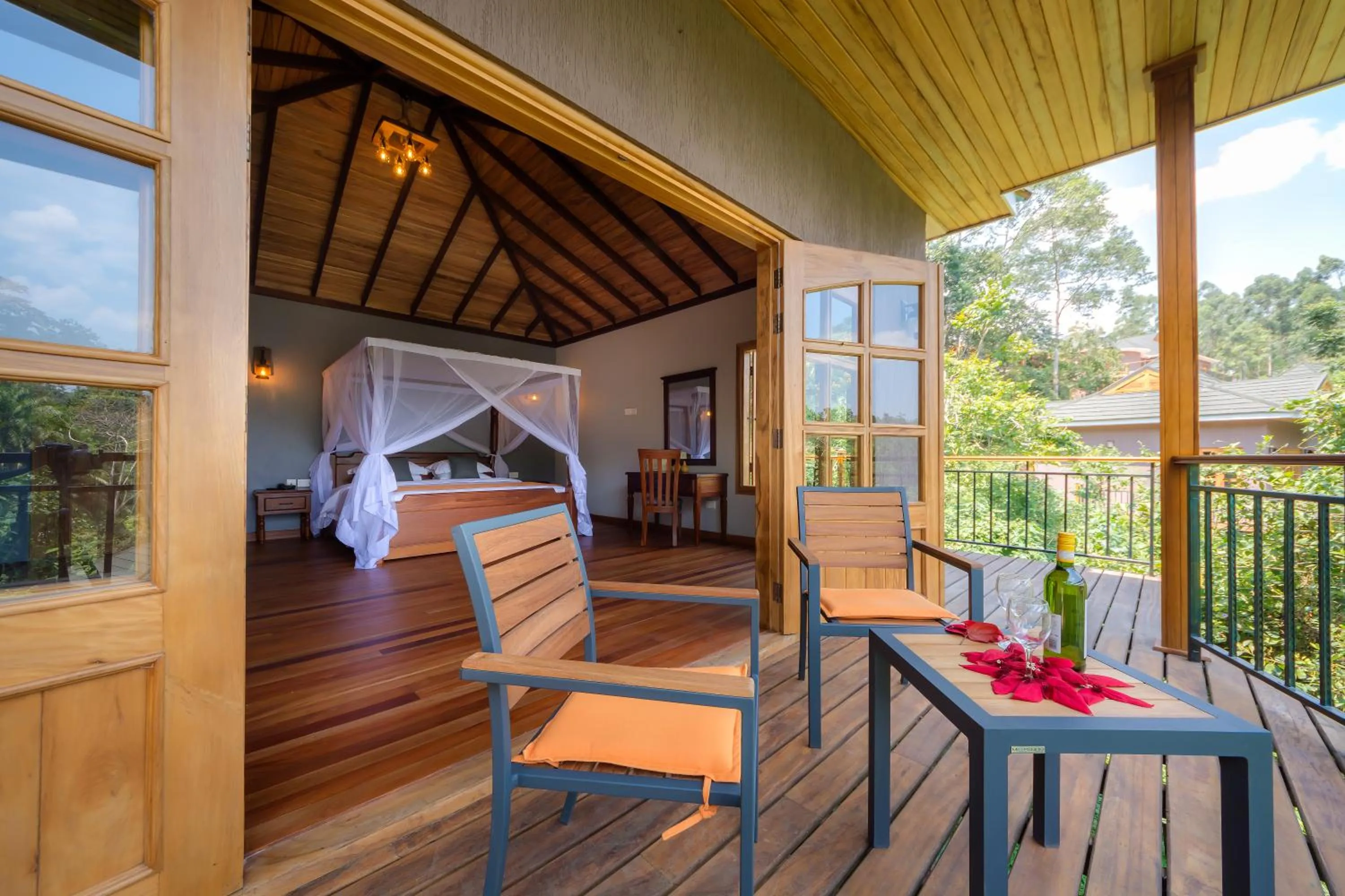 Balcony/Terrace in Chimpundu Lodge