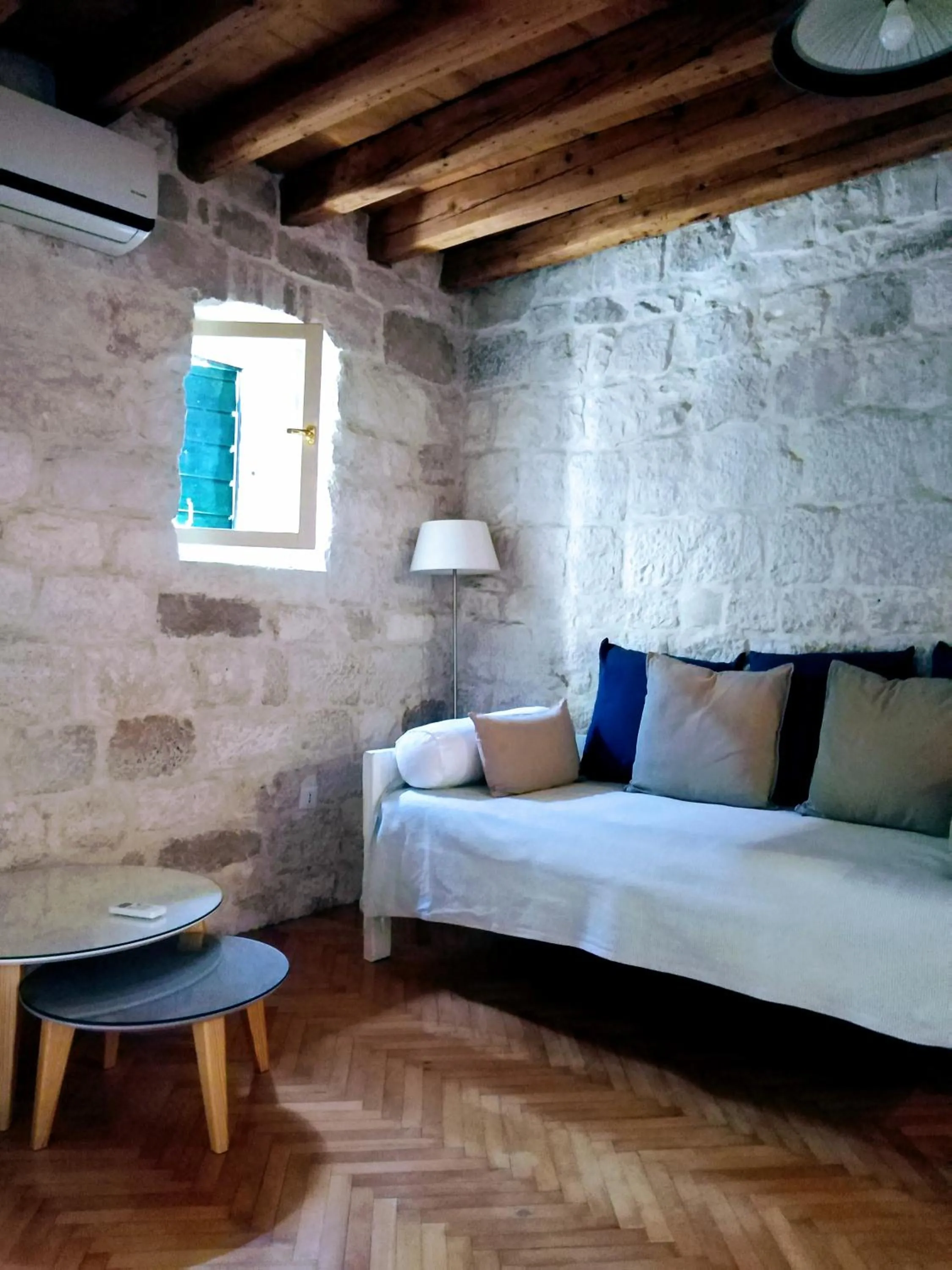 Rooms Livia