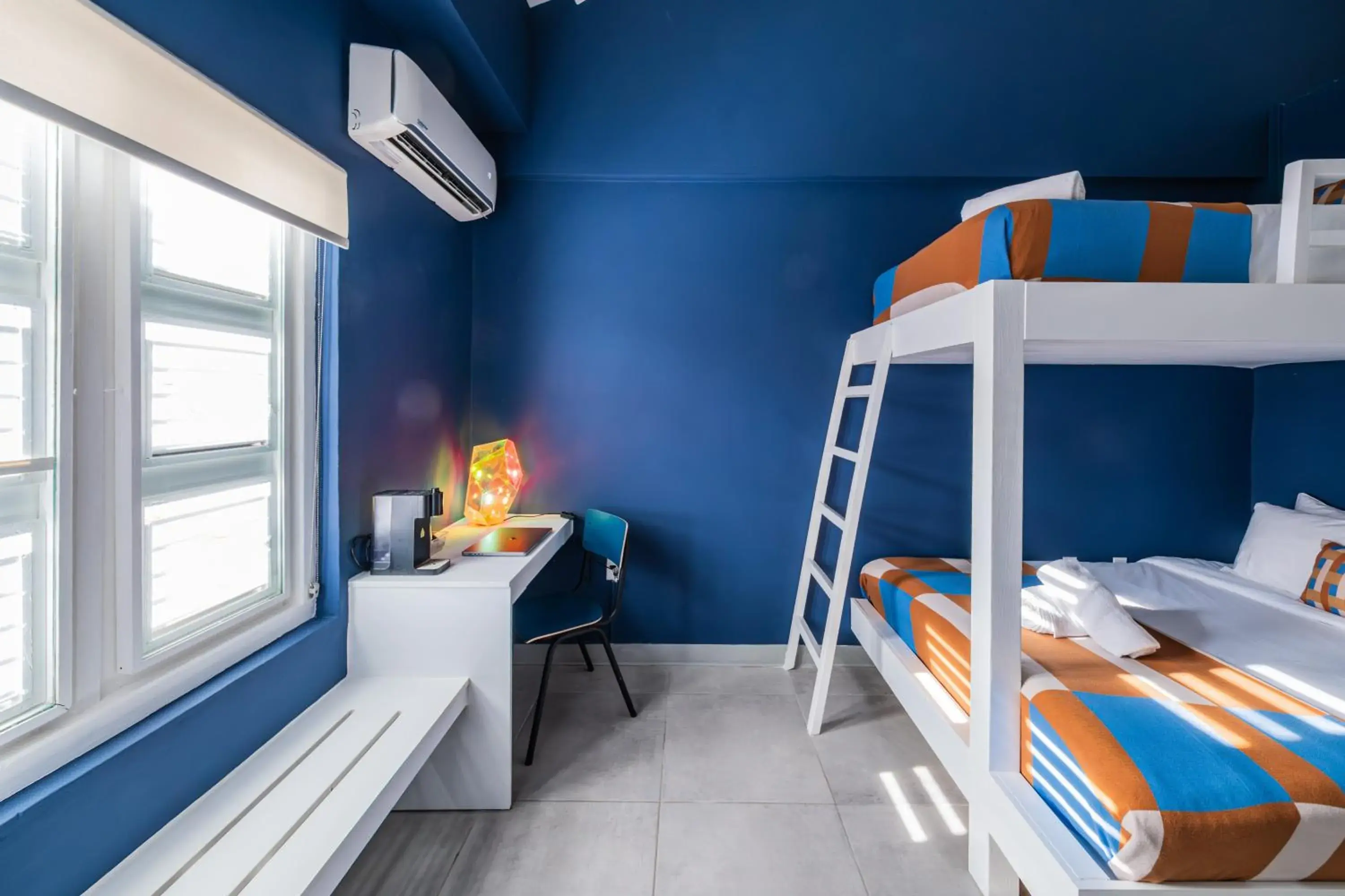 Deluxe Triple Room in The Freedom Hotel Deluxe Triple Room in The Freedom Hotel