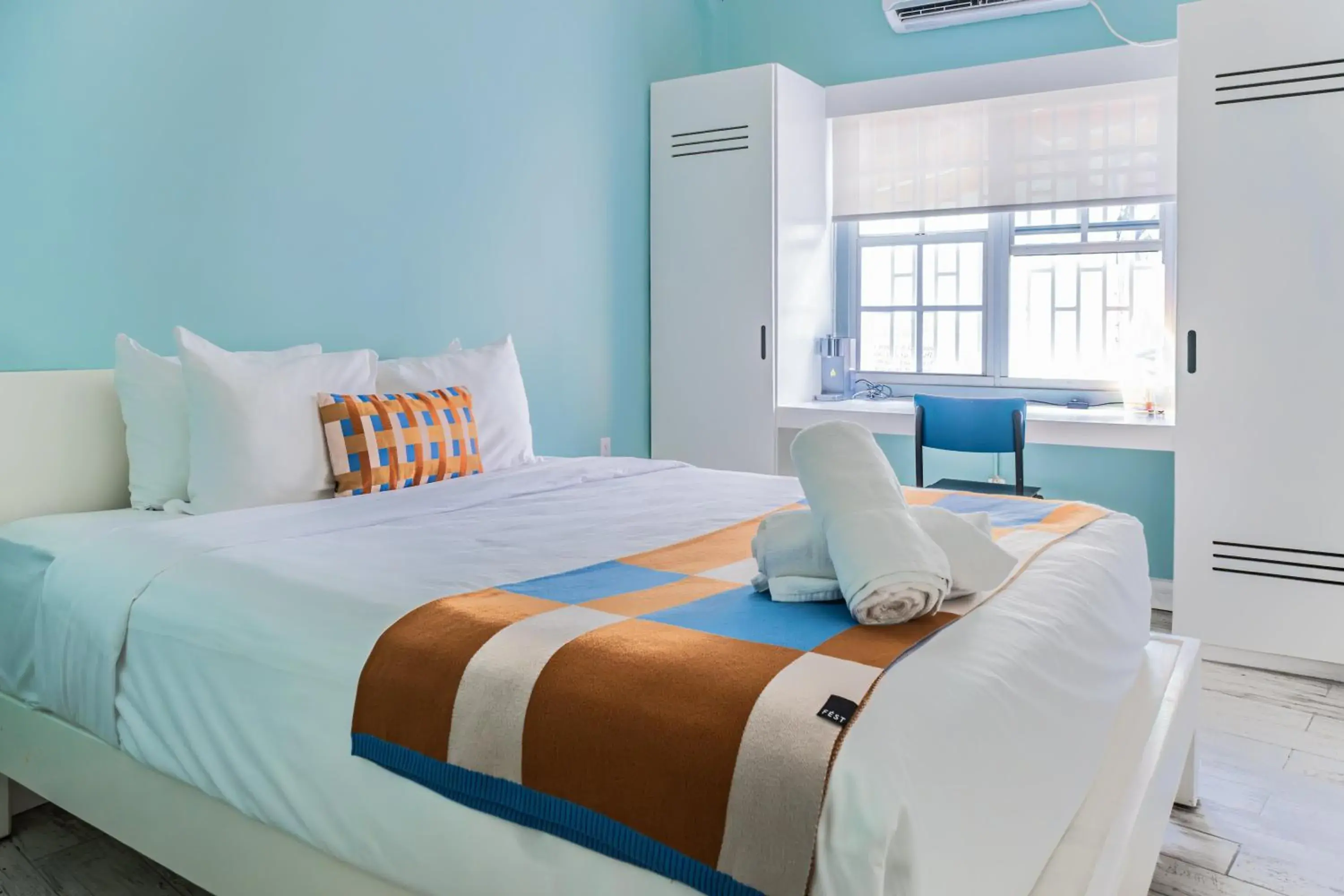 Deluxe Queen Room in The Freedom Hotel Deluxe Queen Room in The Freedom Hotel