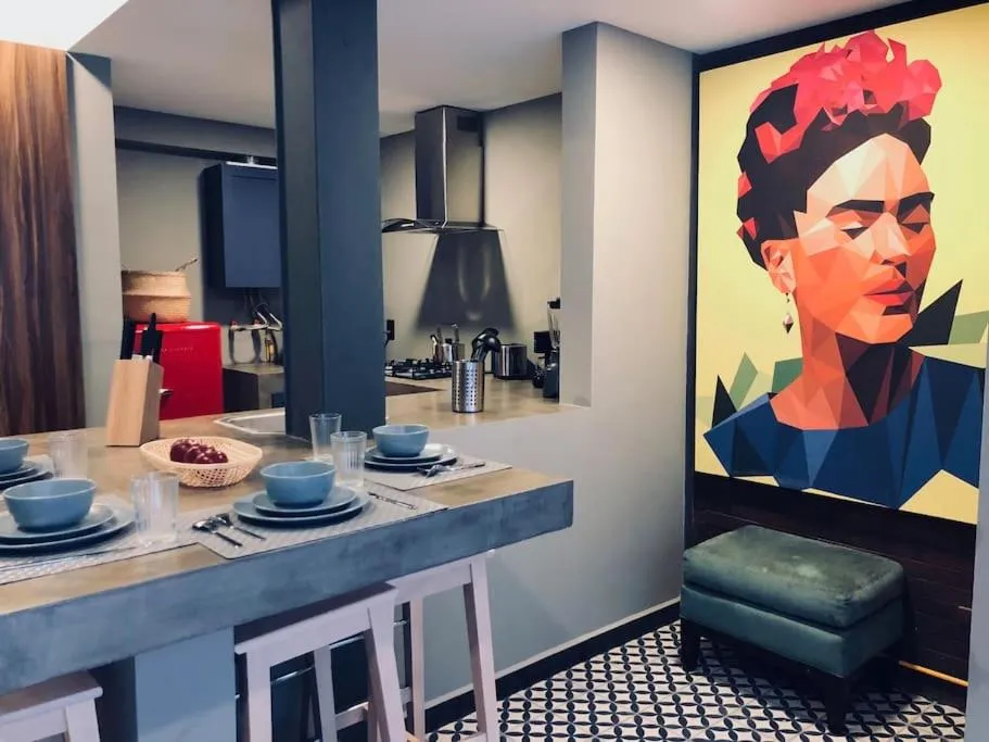 Departamento muy amplio y moderno en la CONDESA