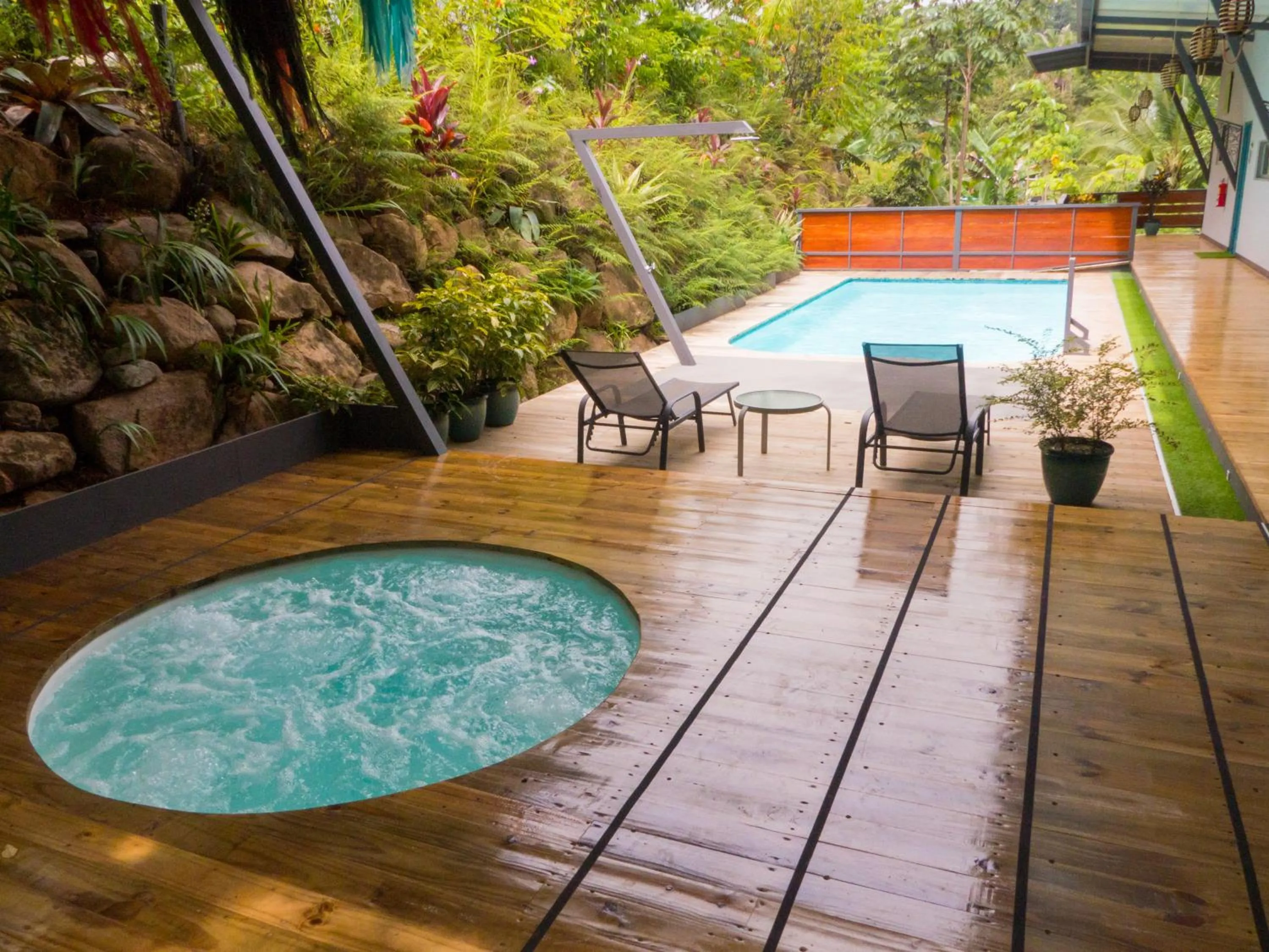 Swimming pool in Hotel FAREMITI Uvita