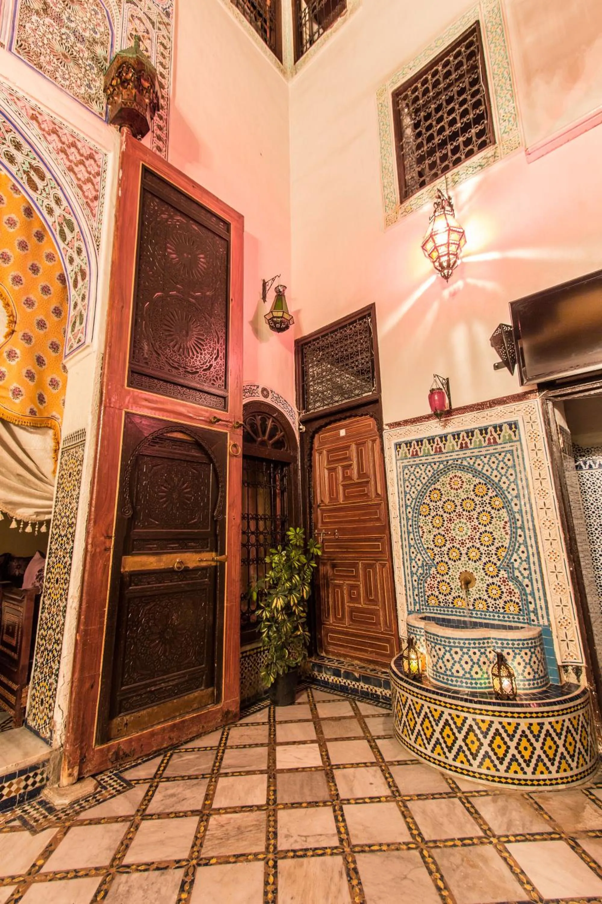 Facade/entrance in Riad Meski