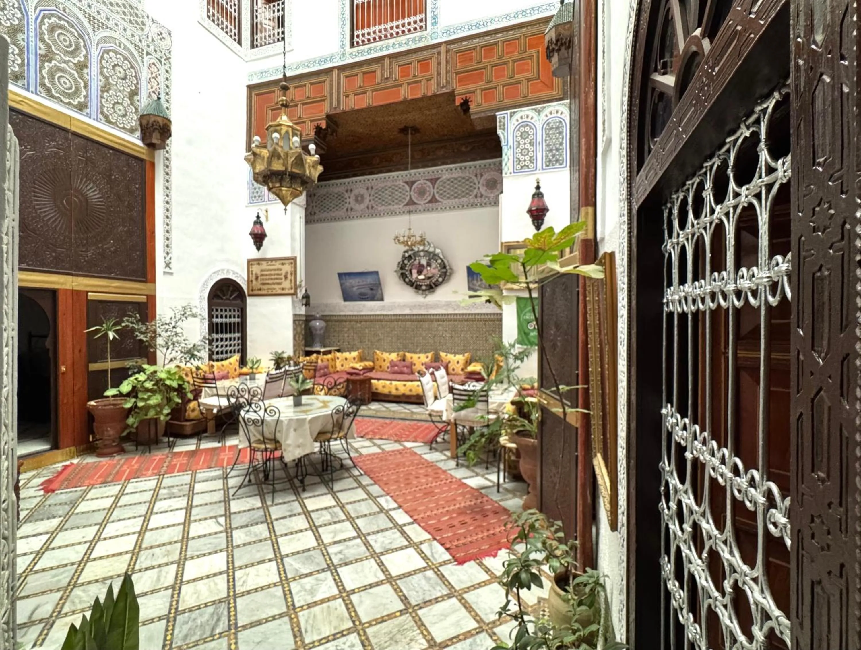 Property building in Riad Meski