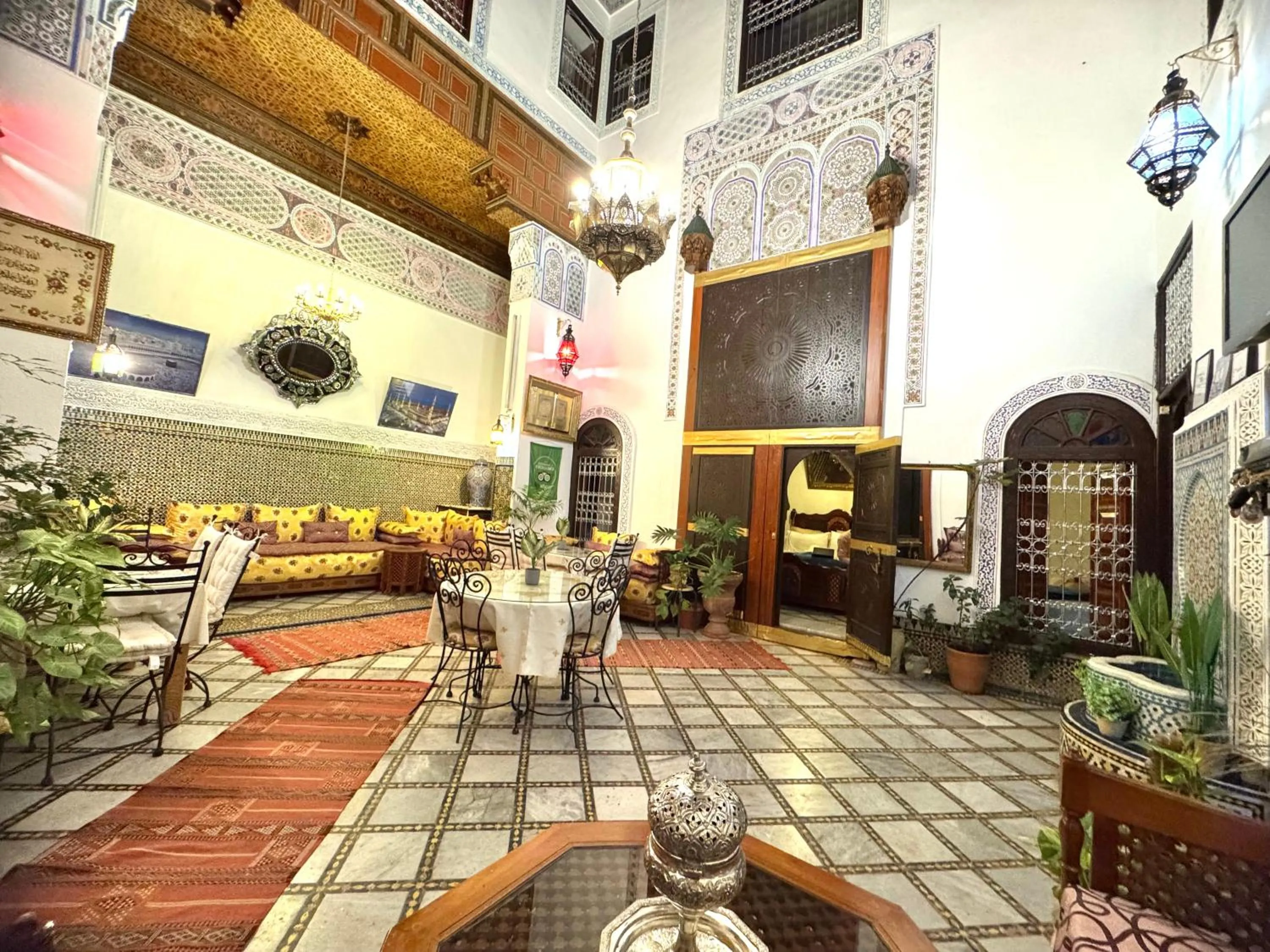 Property building in Riad Meski