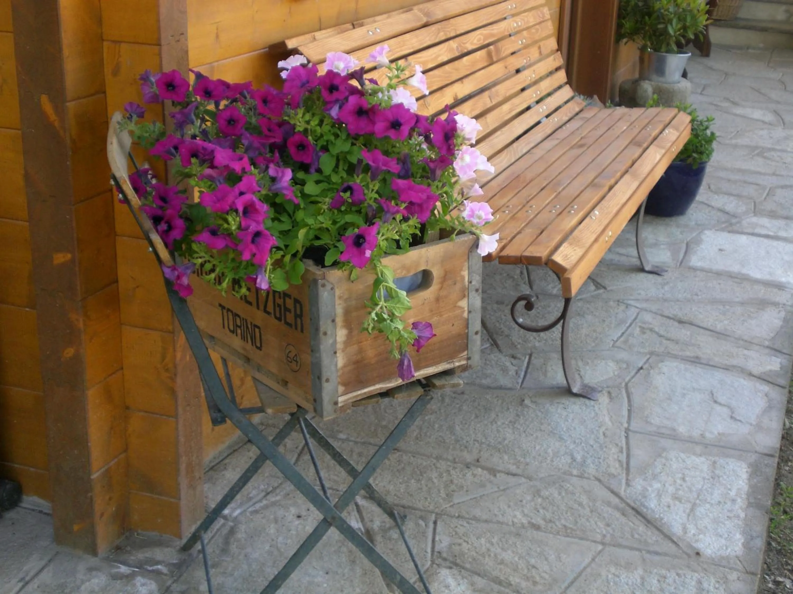 Decorative detail in Pera Rionda