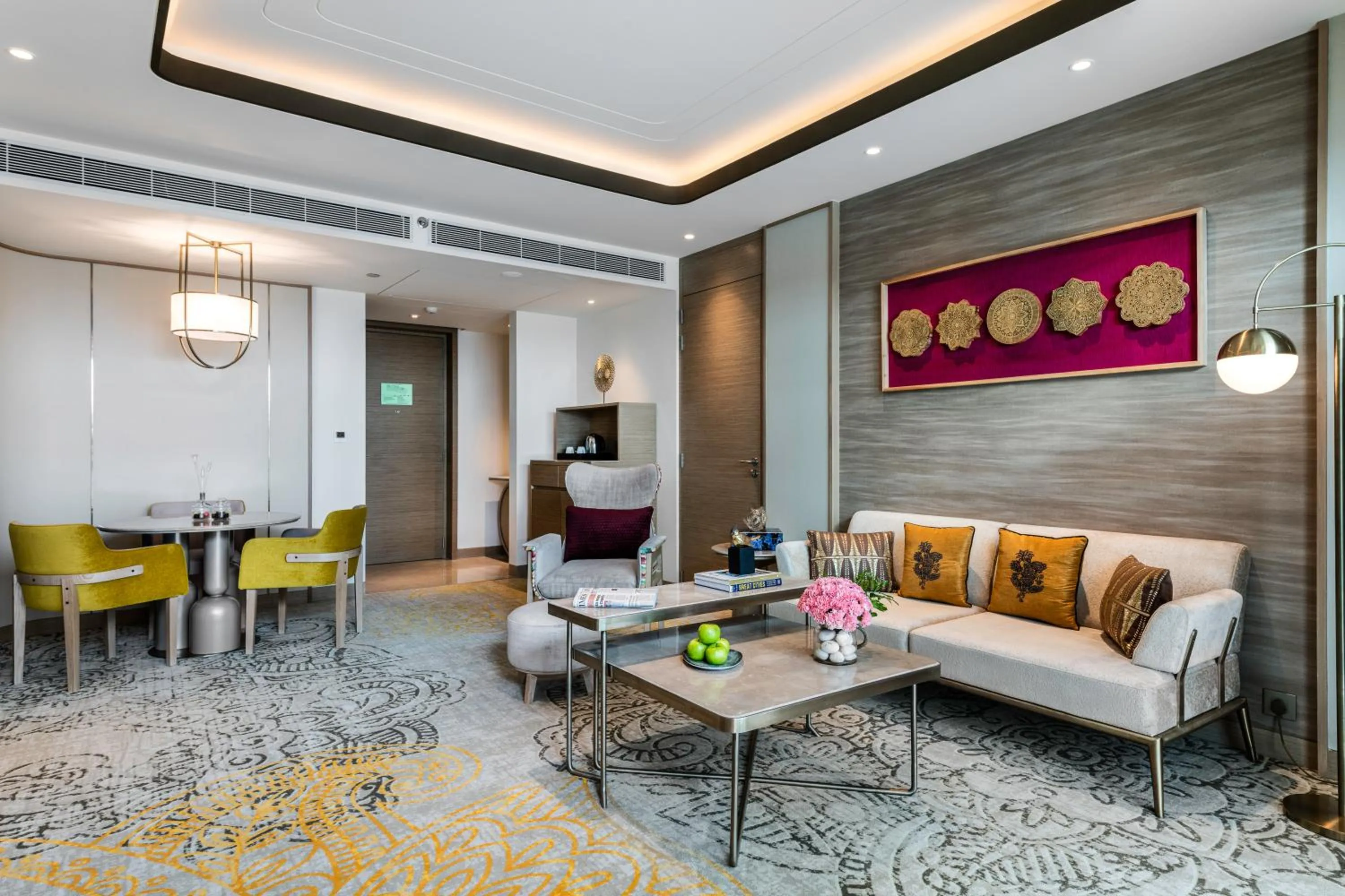 Living room in Taj Lakefront Bhopal