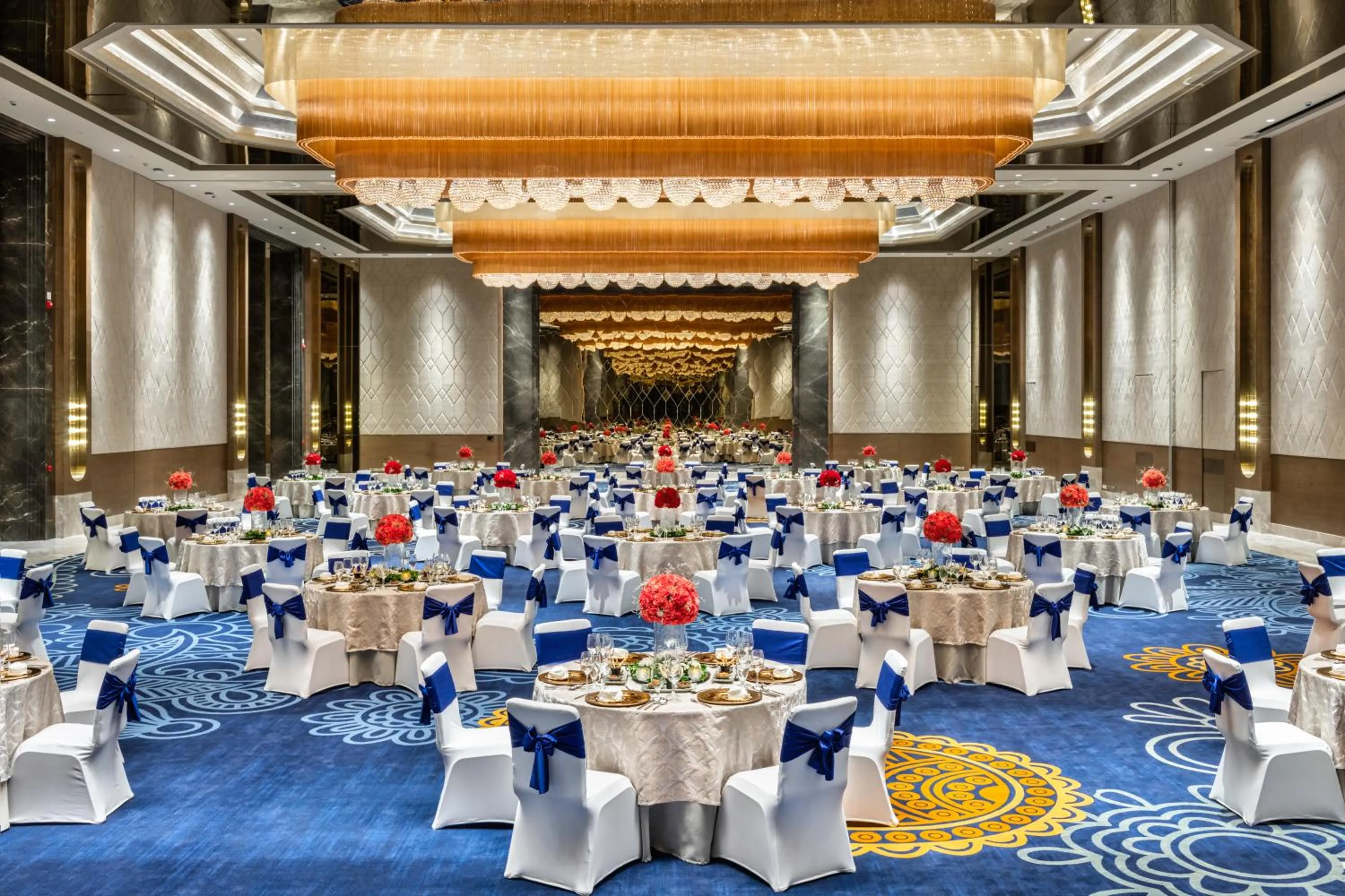Banquet/Function facilities in Taj Lakefront Bhopal