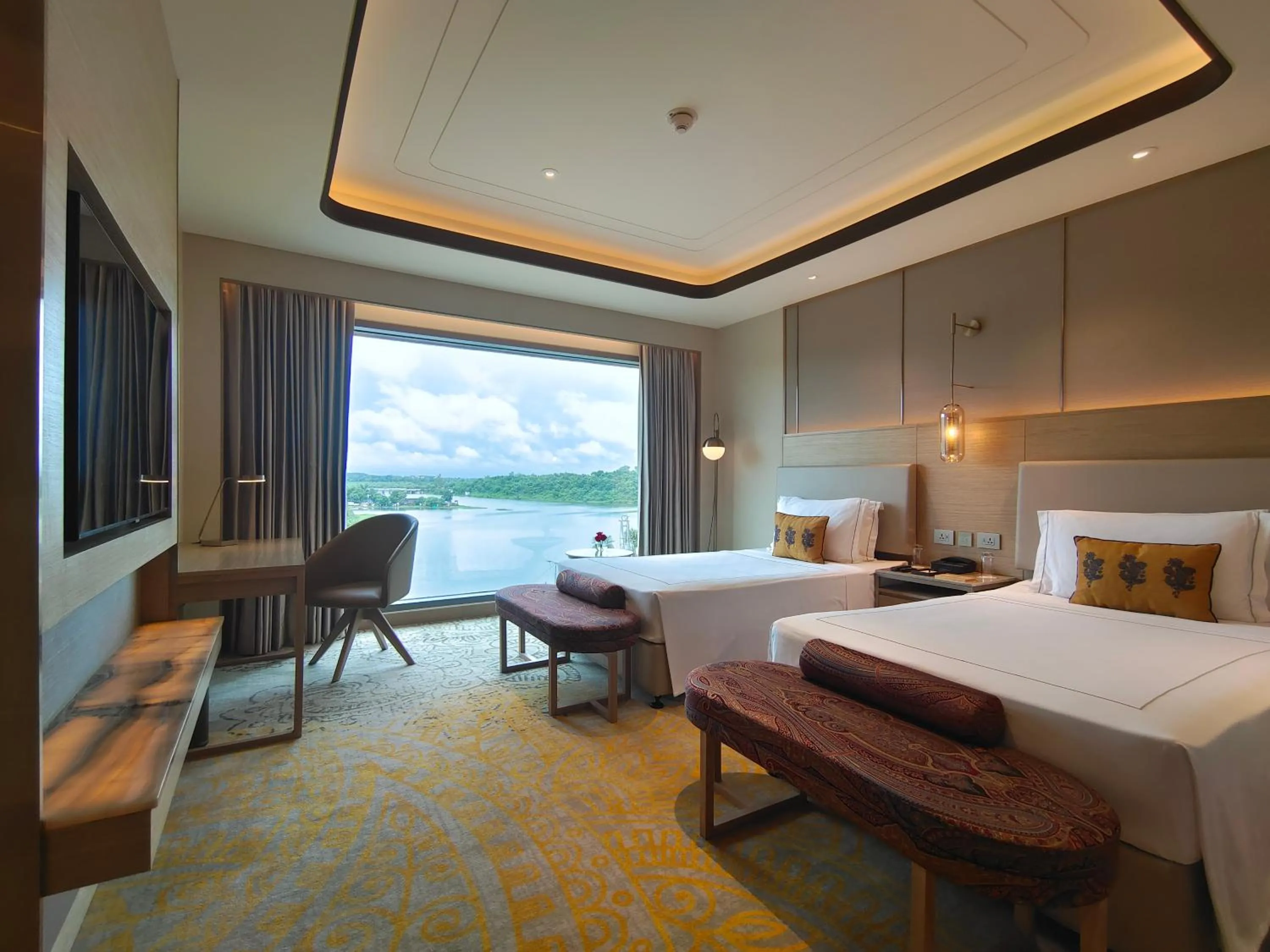 Bedroom, Bed in Taj Lakefront Bhopal