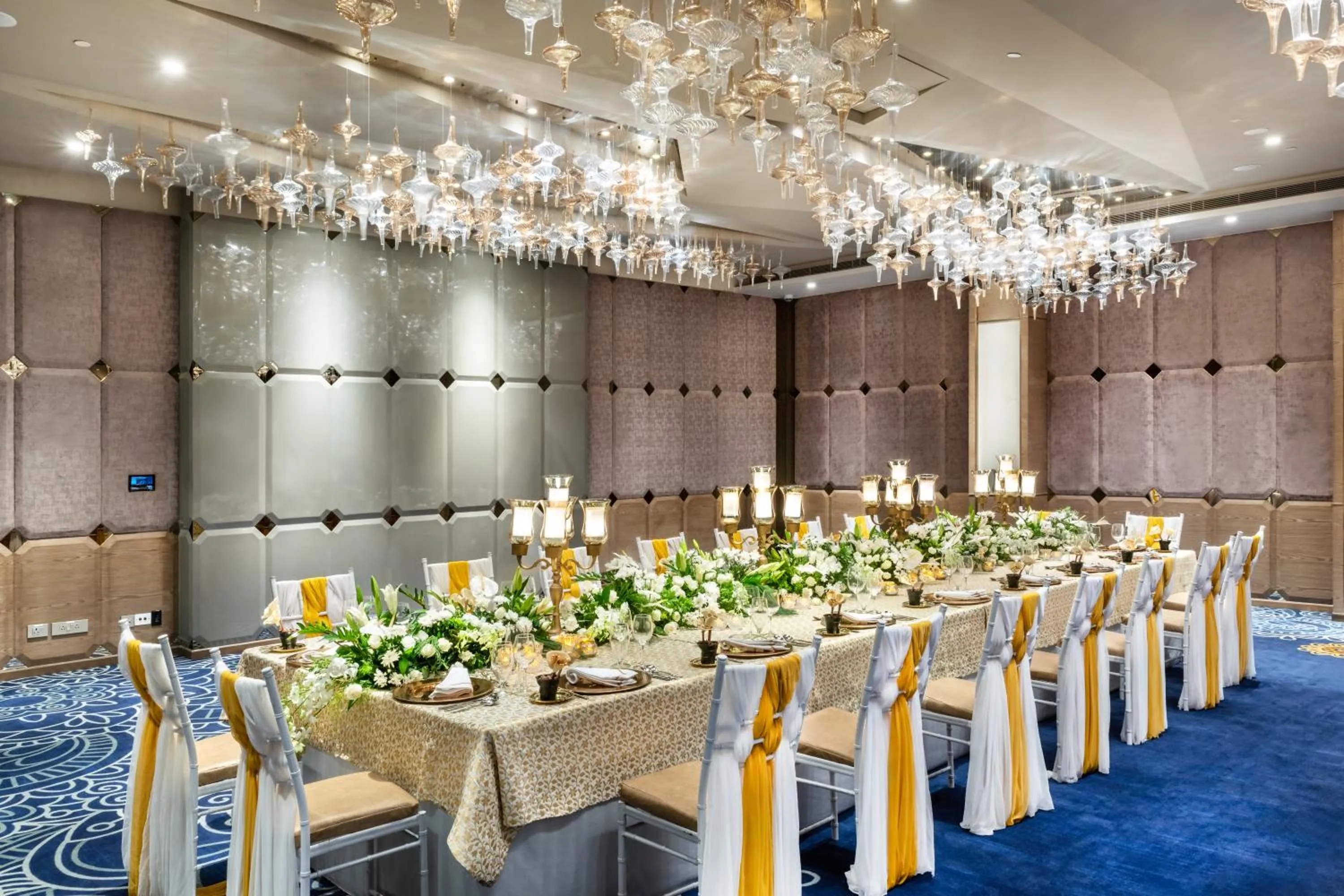 Meeting/conference room in Taj Lakefront Bhopal