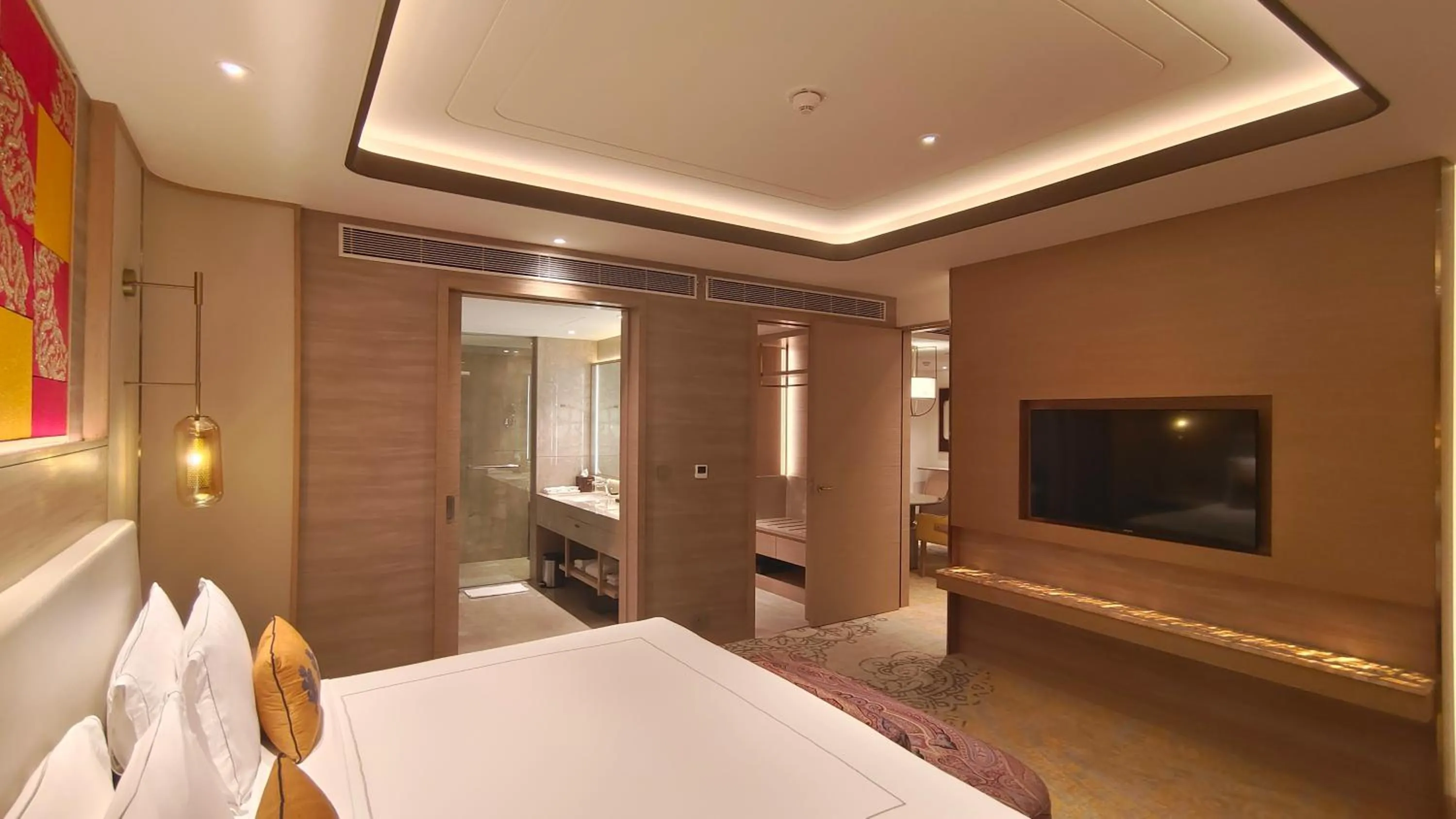 Bathroom, Bed in Taj Lakefront Bhopal