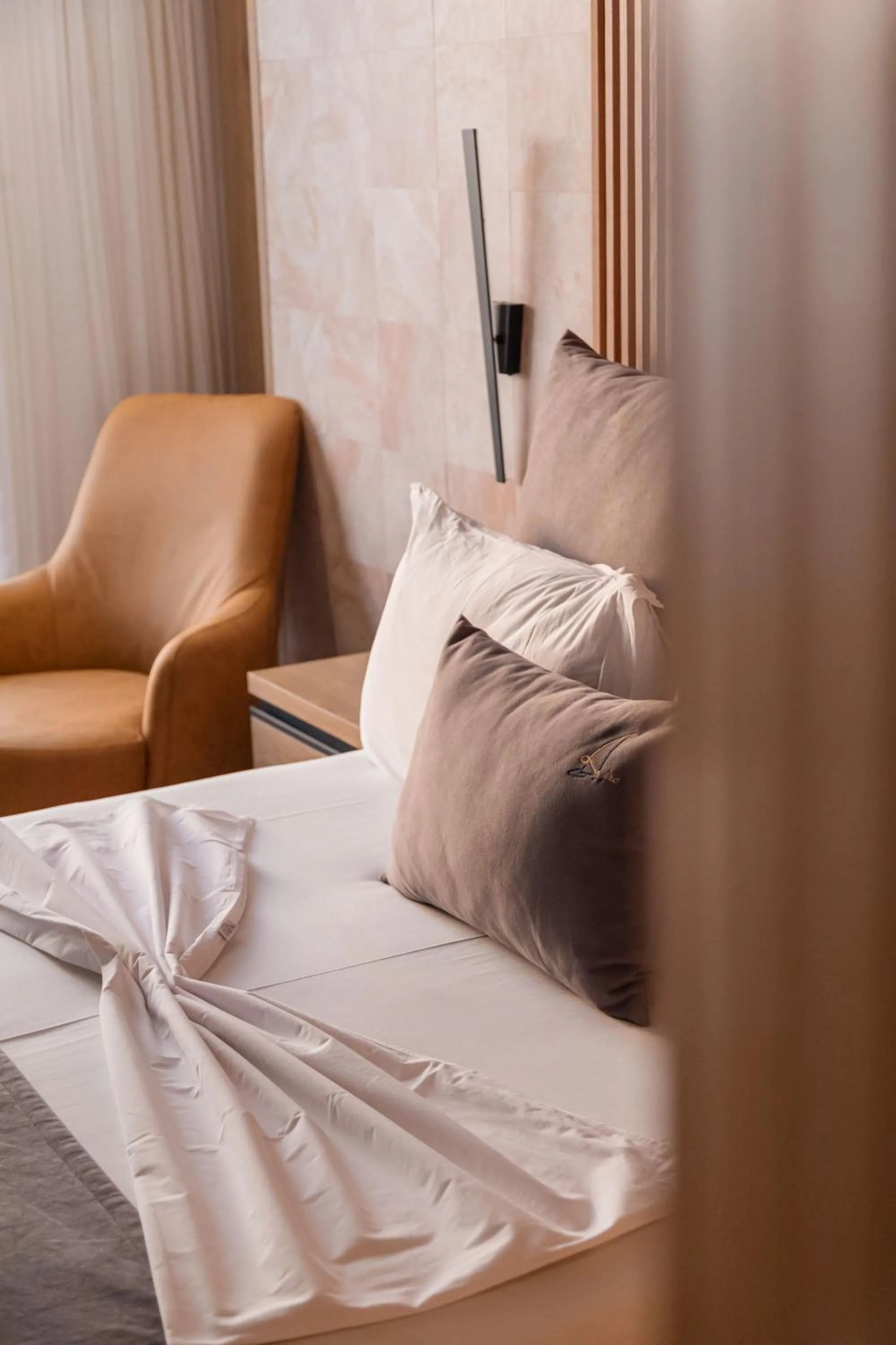 Bedroom, Bed in Hotel Liro - Adults Only