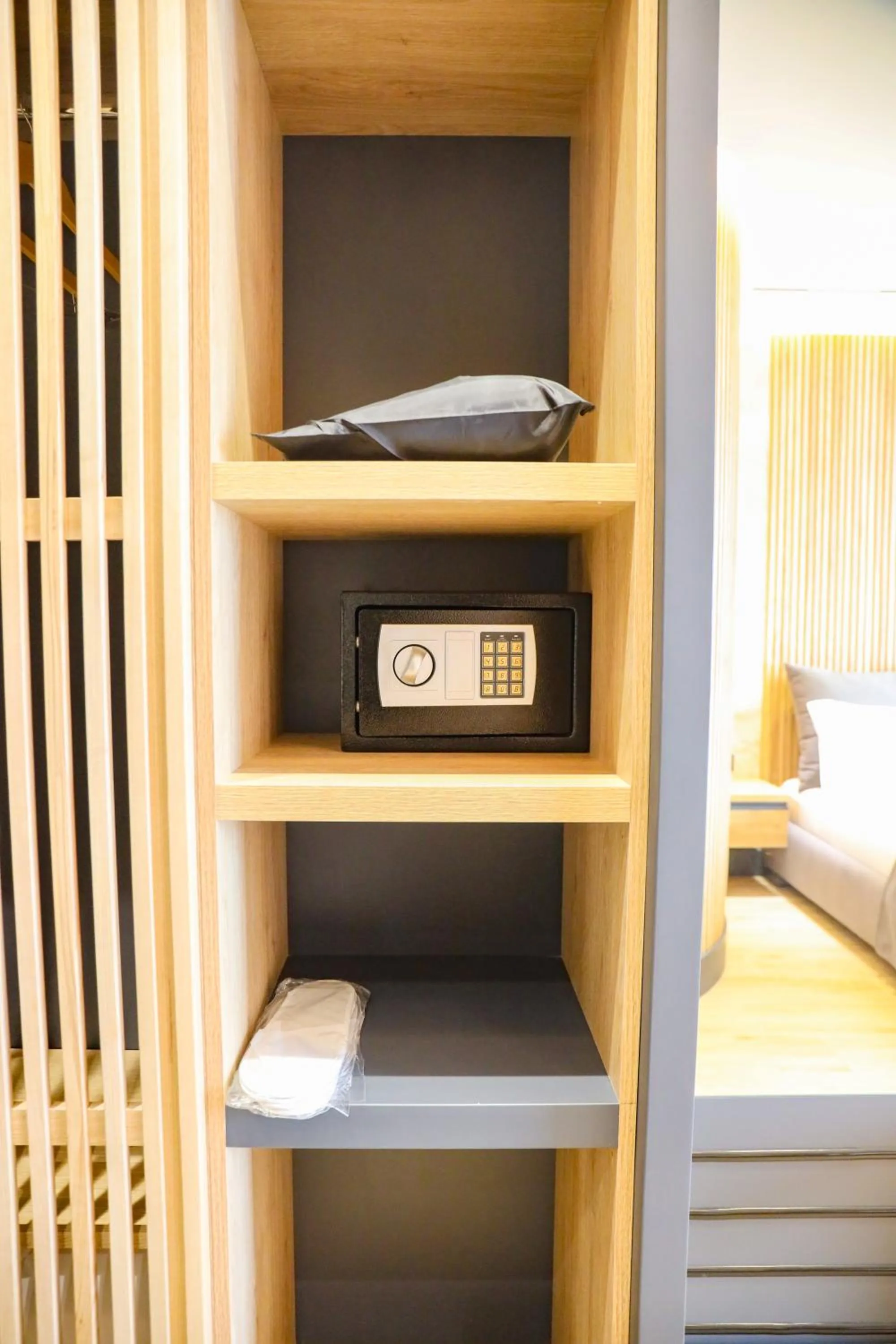 Bedroom, Bed in Hotel Liro - Adults Only