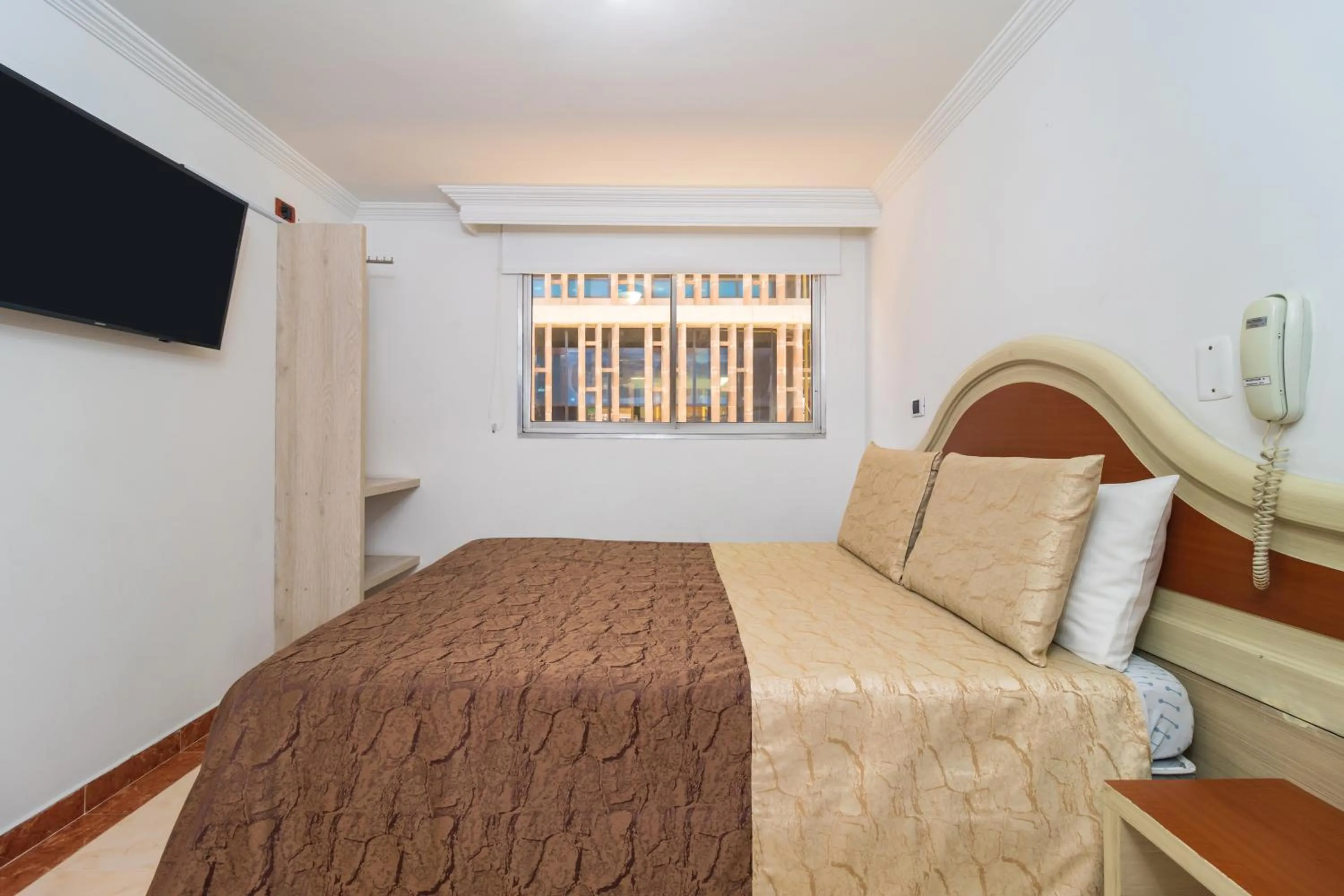 TV and multimedia, Bed in Hotel Zulita