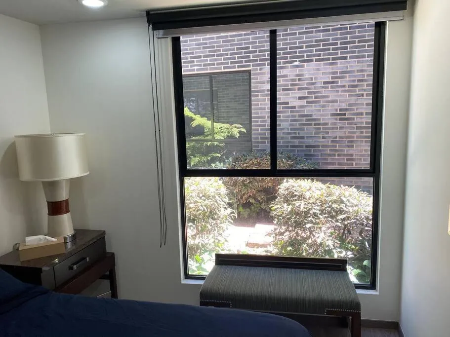 GRAN UBICACIÓN, en la zona de SANTA FE, KING BED