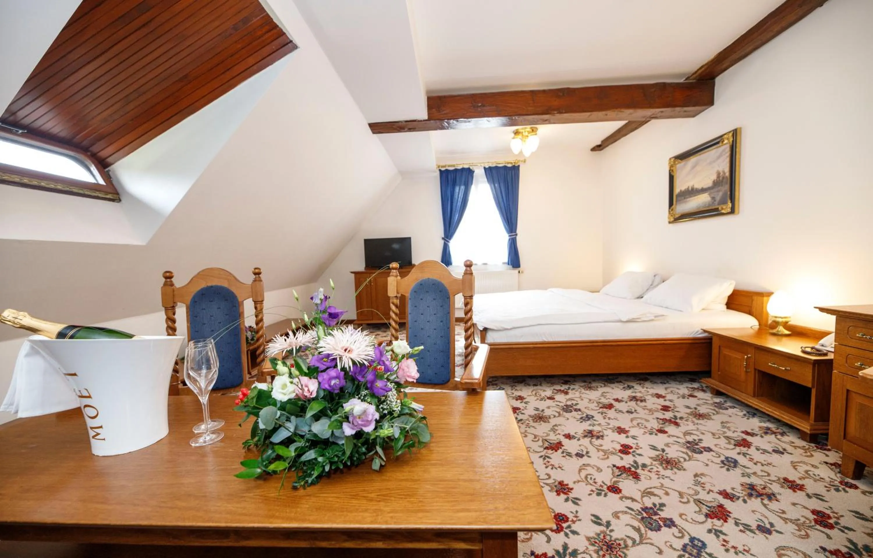 Bedroom, Bed in Rožmberský dvůr