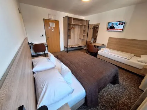 Hotel Avion