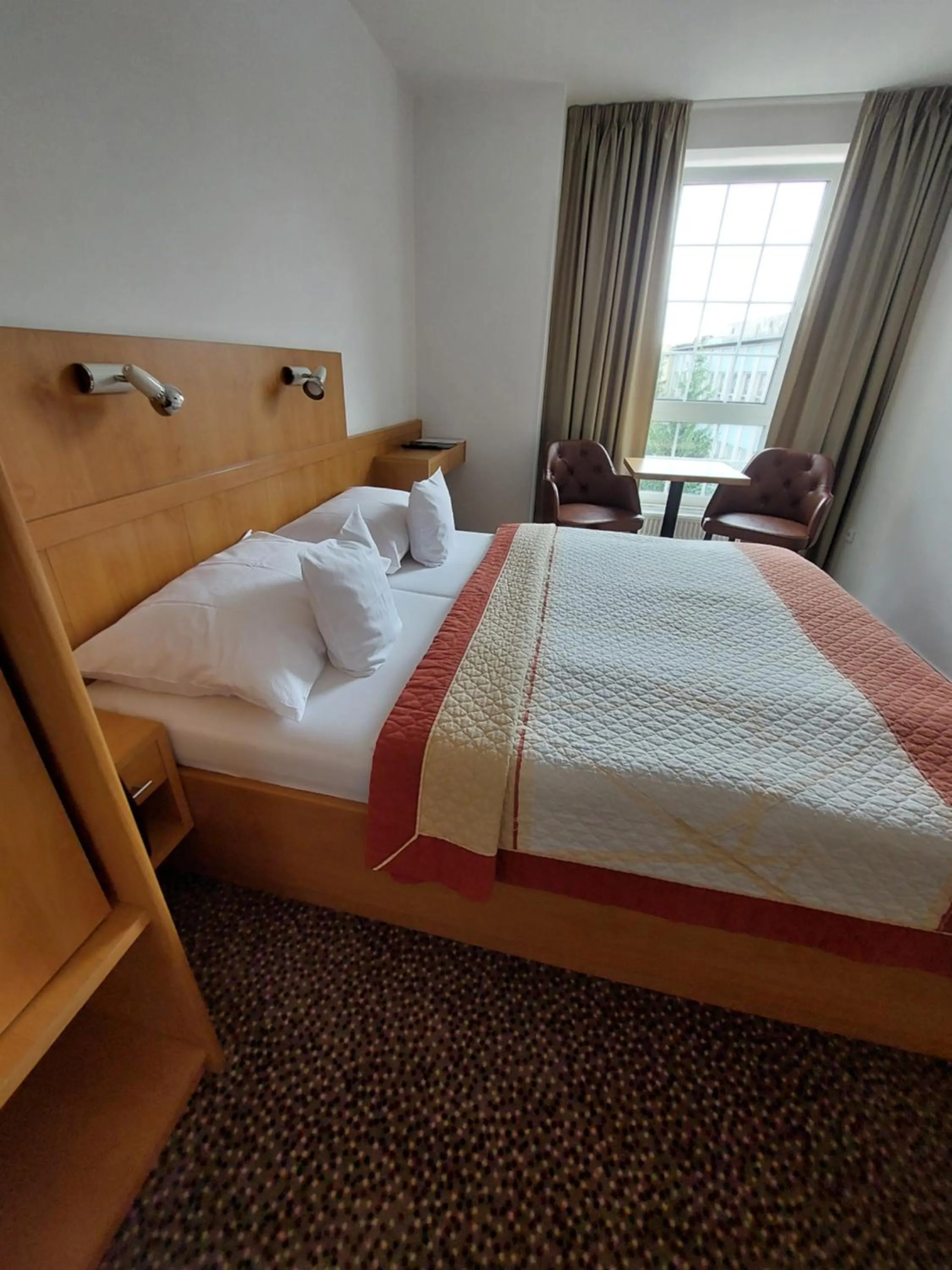 Bedroom, Bed in Hotel Avion