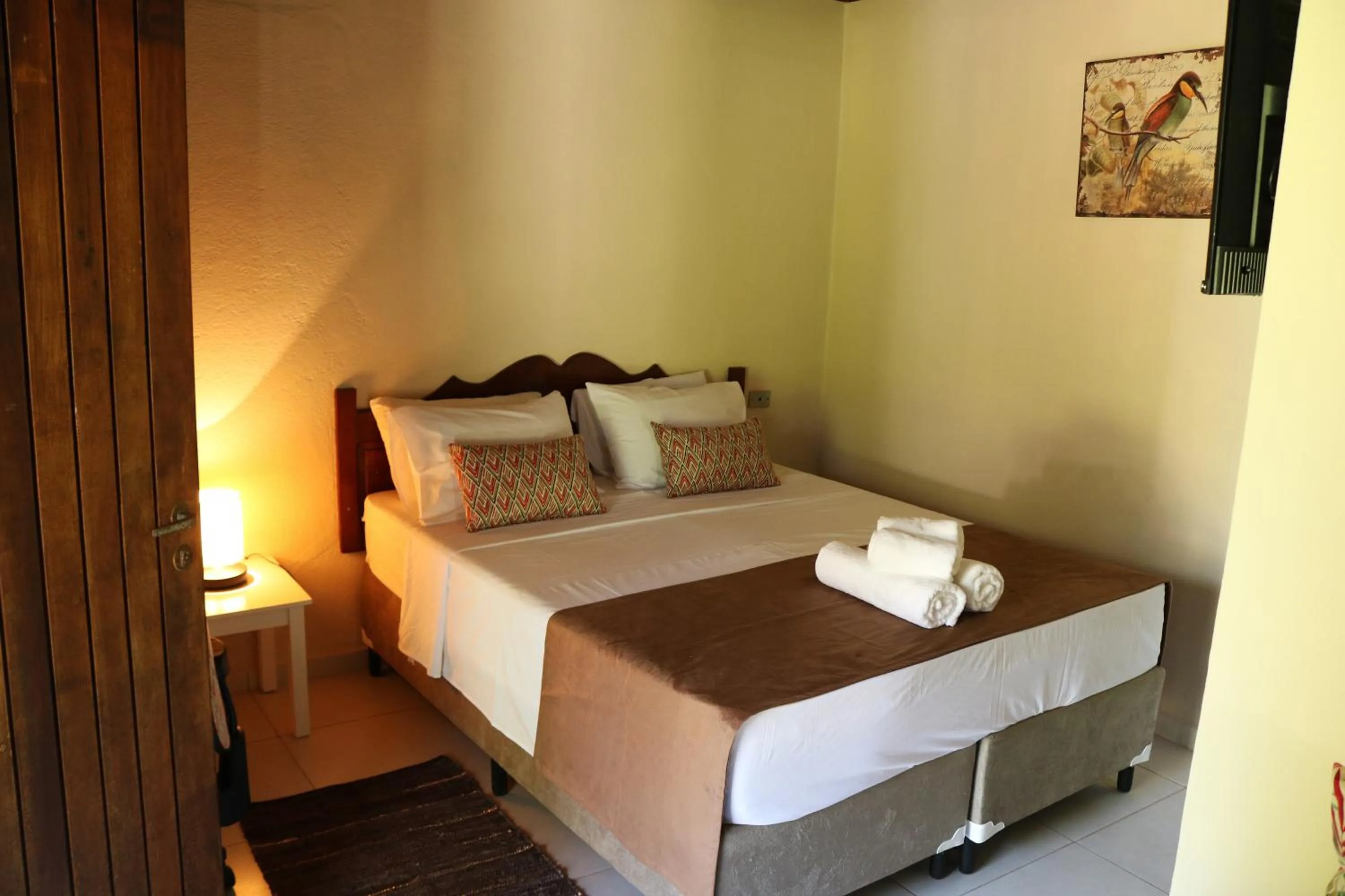 Property building, Bed in Pousada Realeza Atibaia