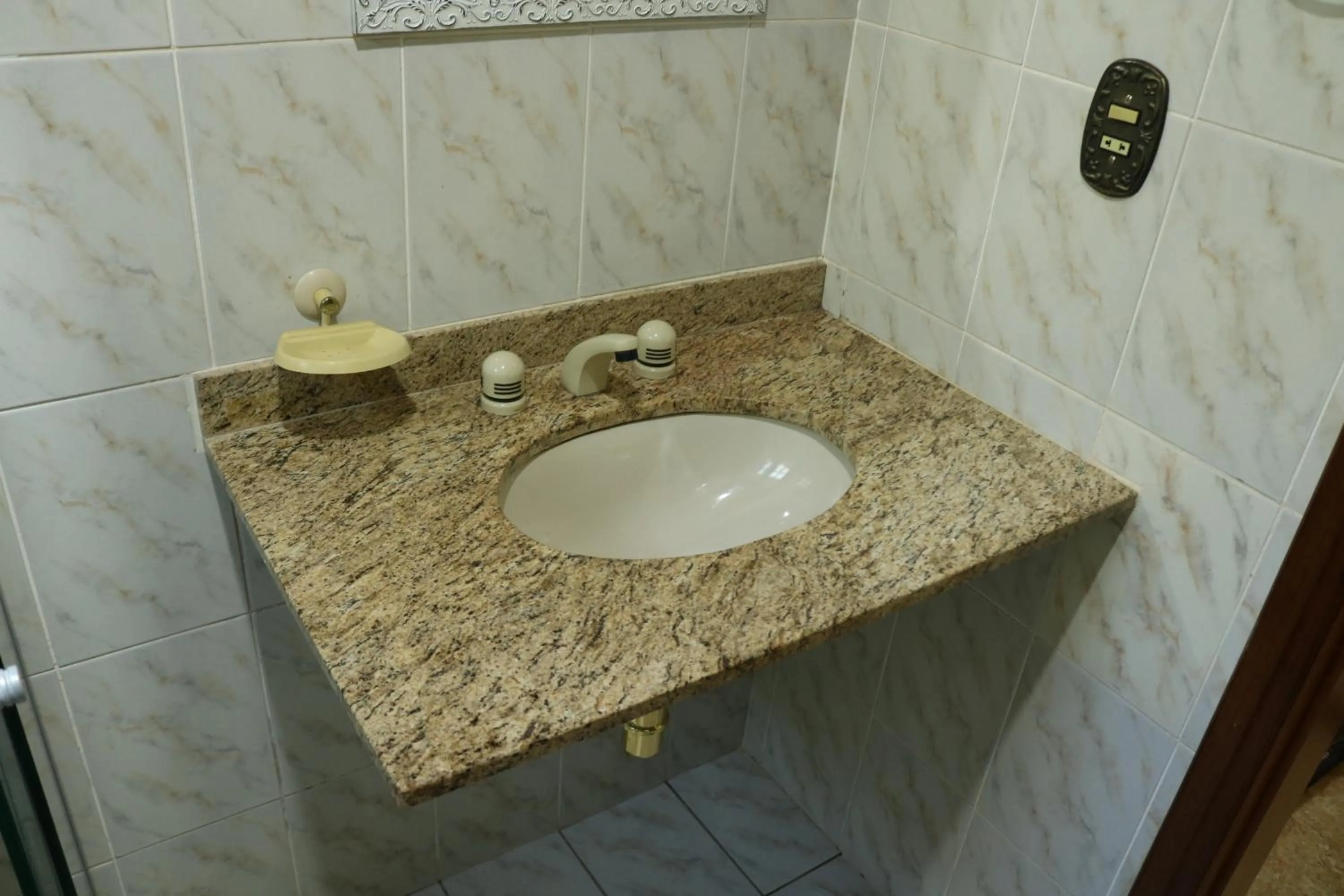 Bathroom in Pousada Realeza Atibaia