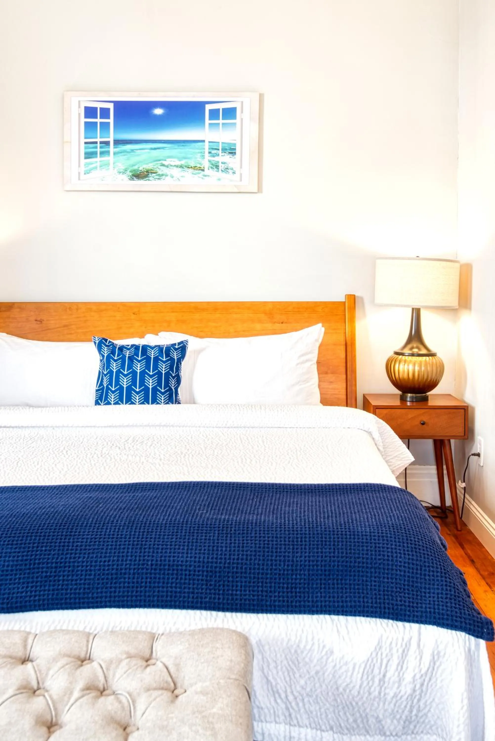 Bed in Hudson Mariner