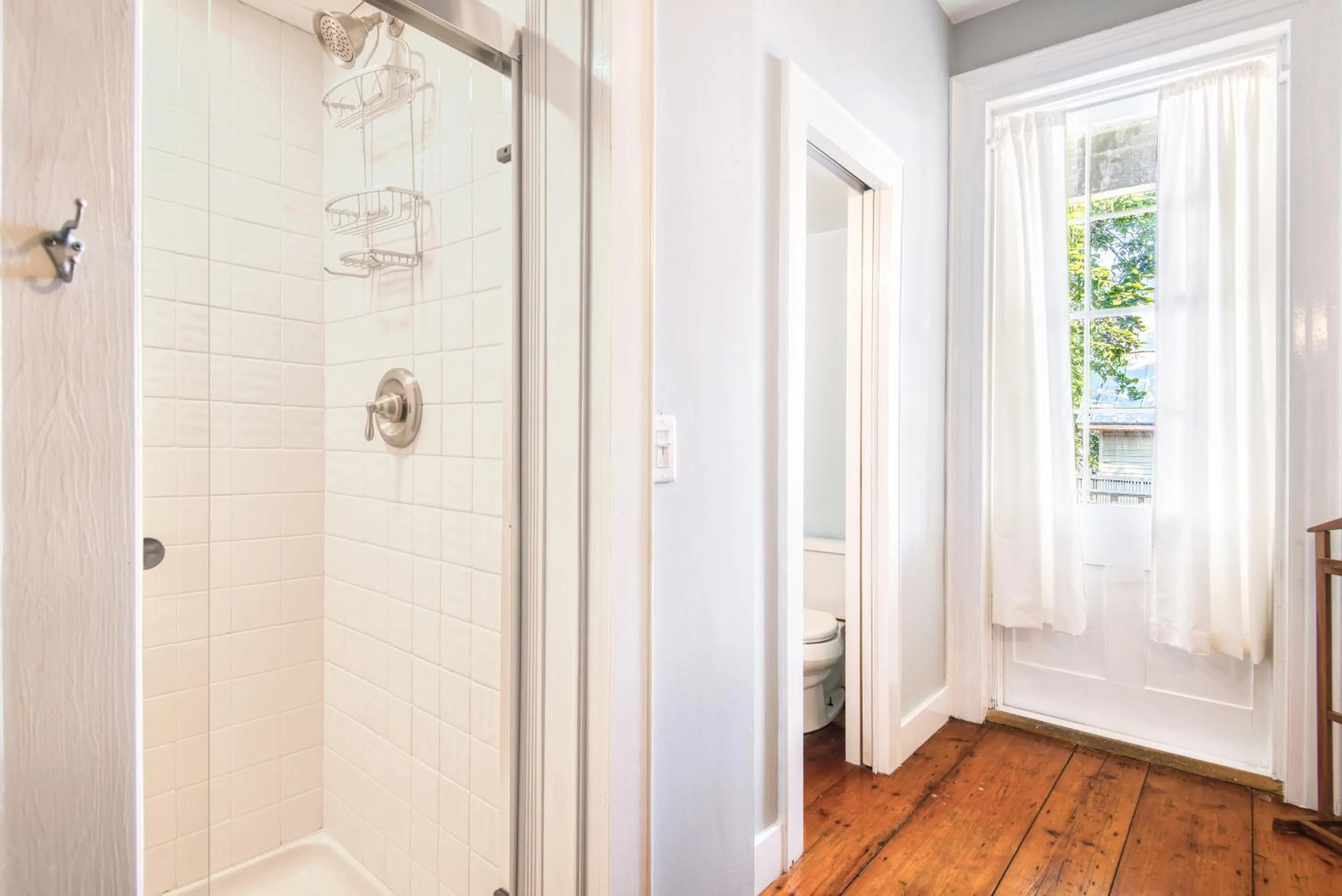 Bathroom in Hudson Mariner