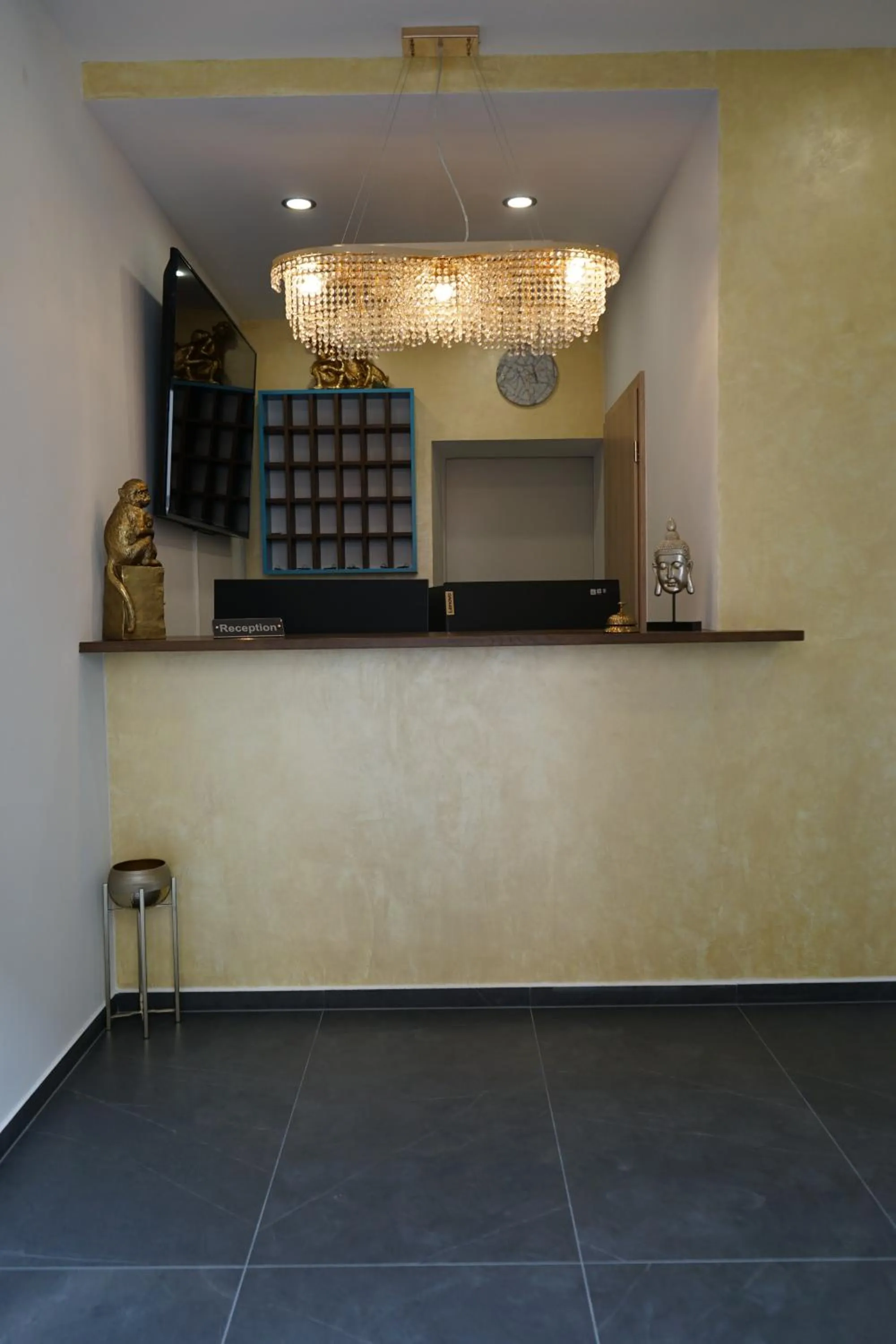 Lobby or reception in Hotel Central City Hbf Nürnberg Garni