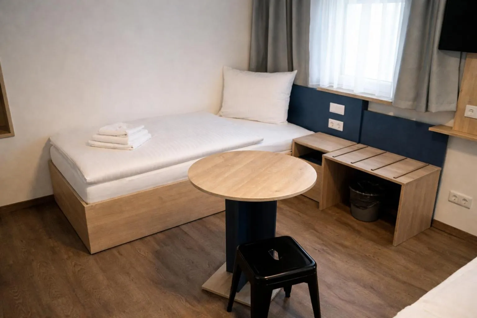 Bedroom, Bed in Hotel Central City Hbf Nürnberg Garni