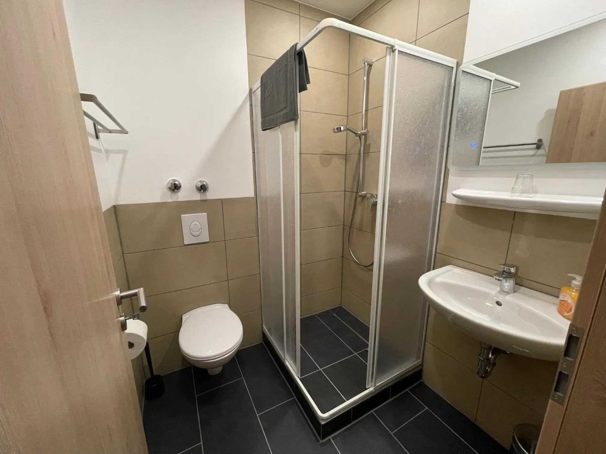 Bathroom in Hotel Central City Hbf Nürnberg Garni