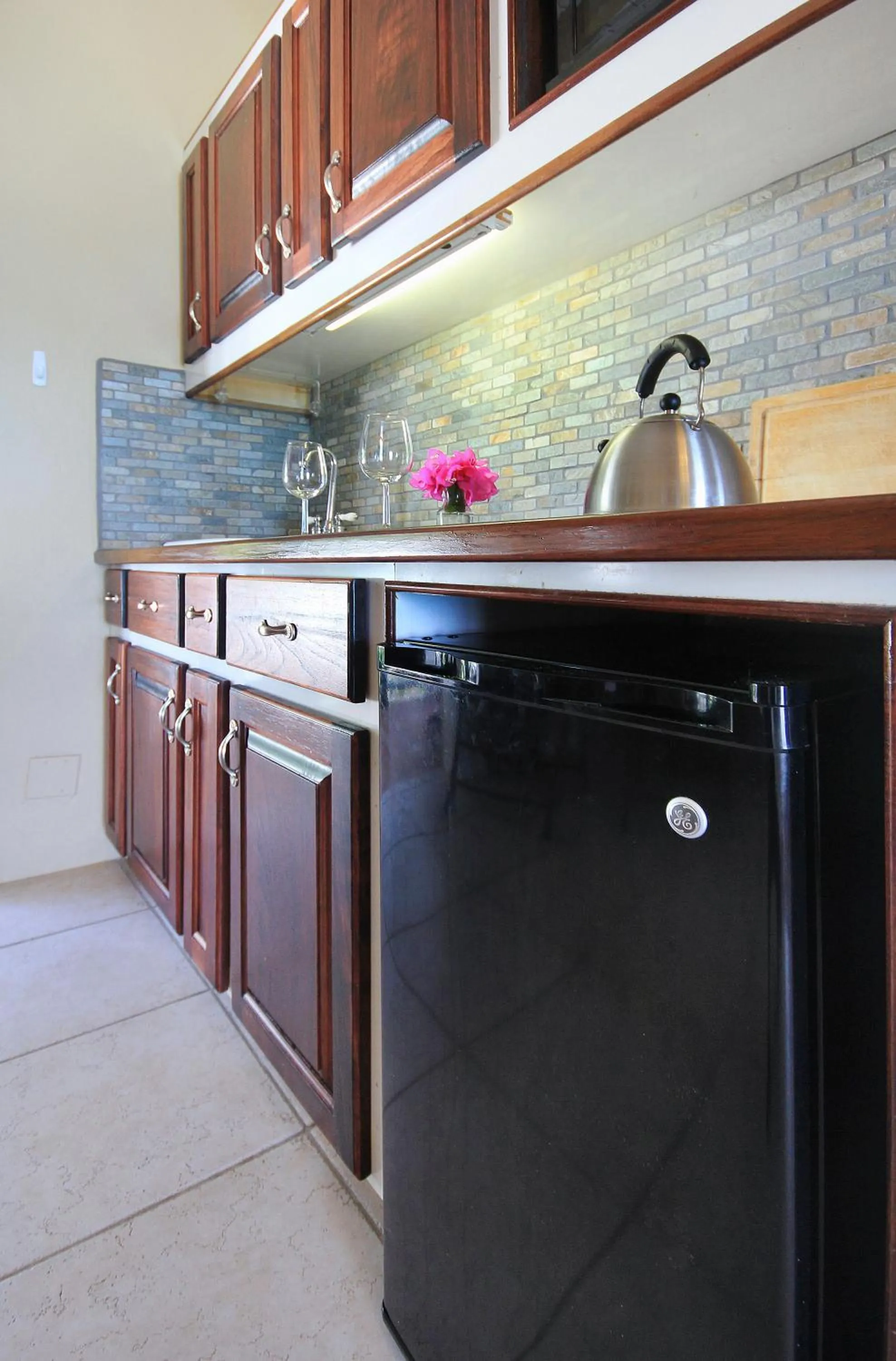 Kitchen or kitchenette in Mary's Boon Beach Resort & Spa