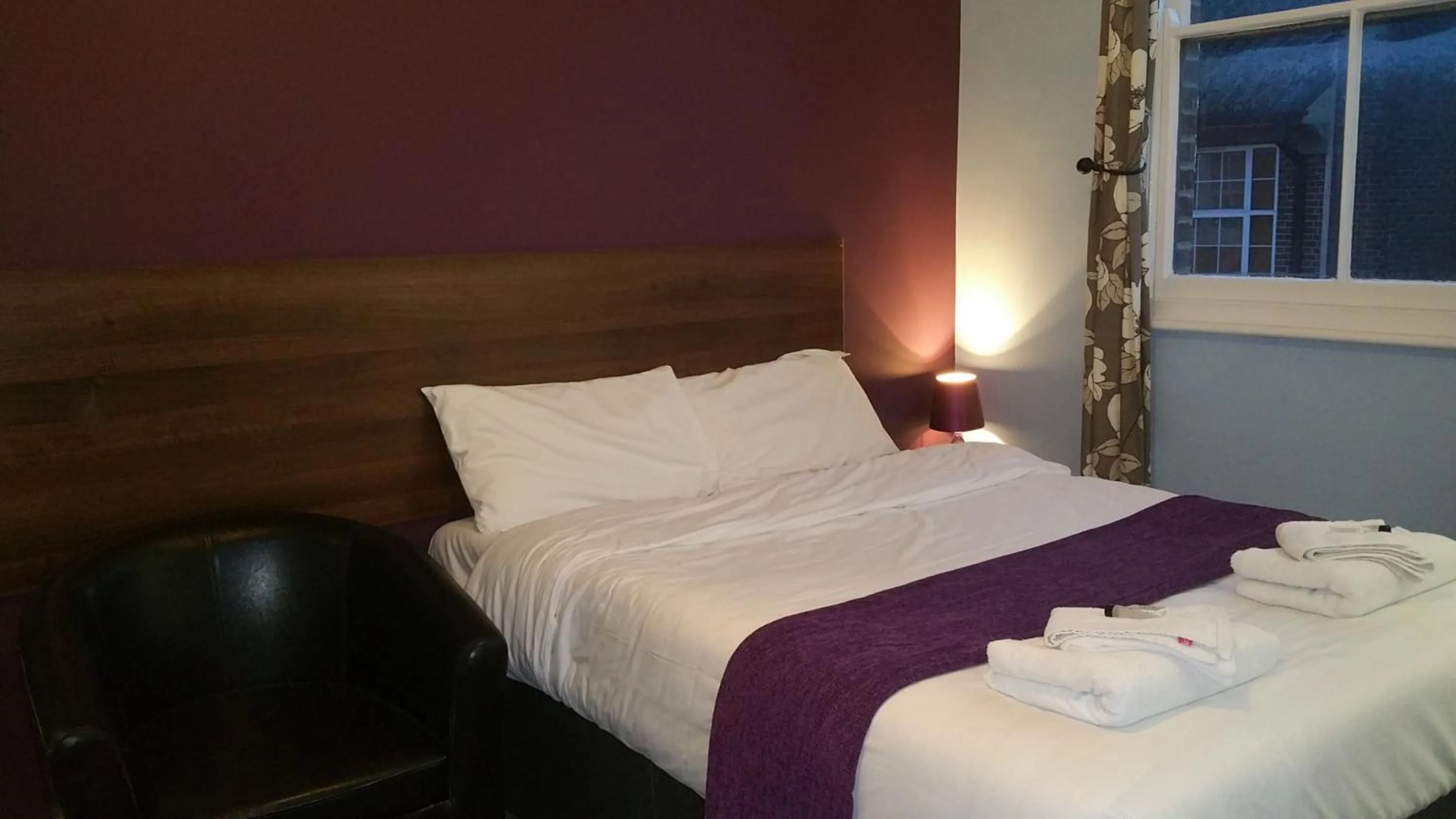 Bedroom, Bed in Ali Inn Oxford