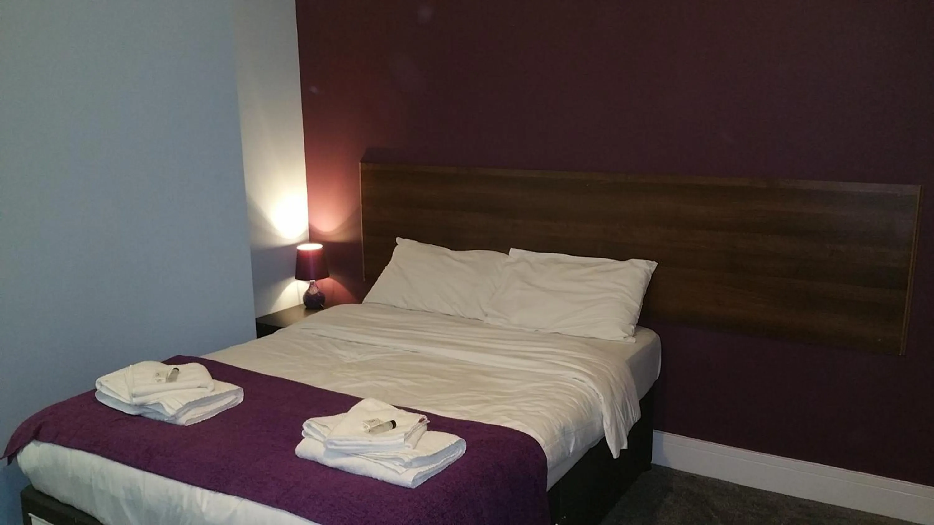 Bedroom, Bed in Ali Inn Oxford