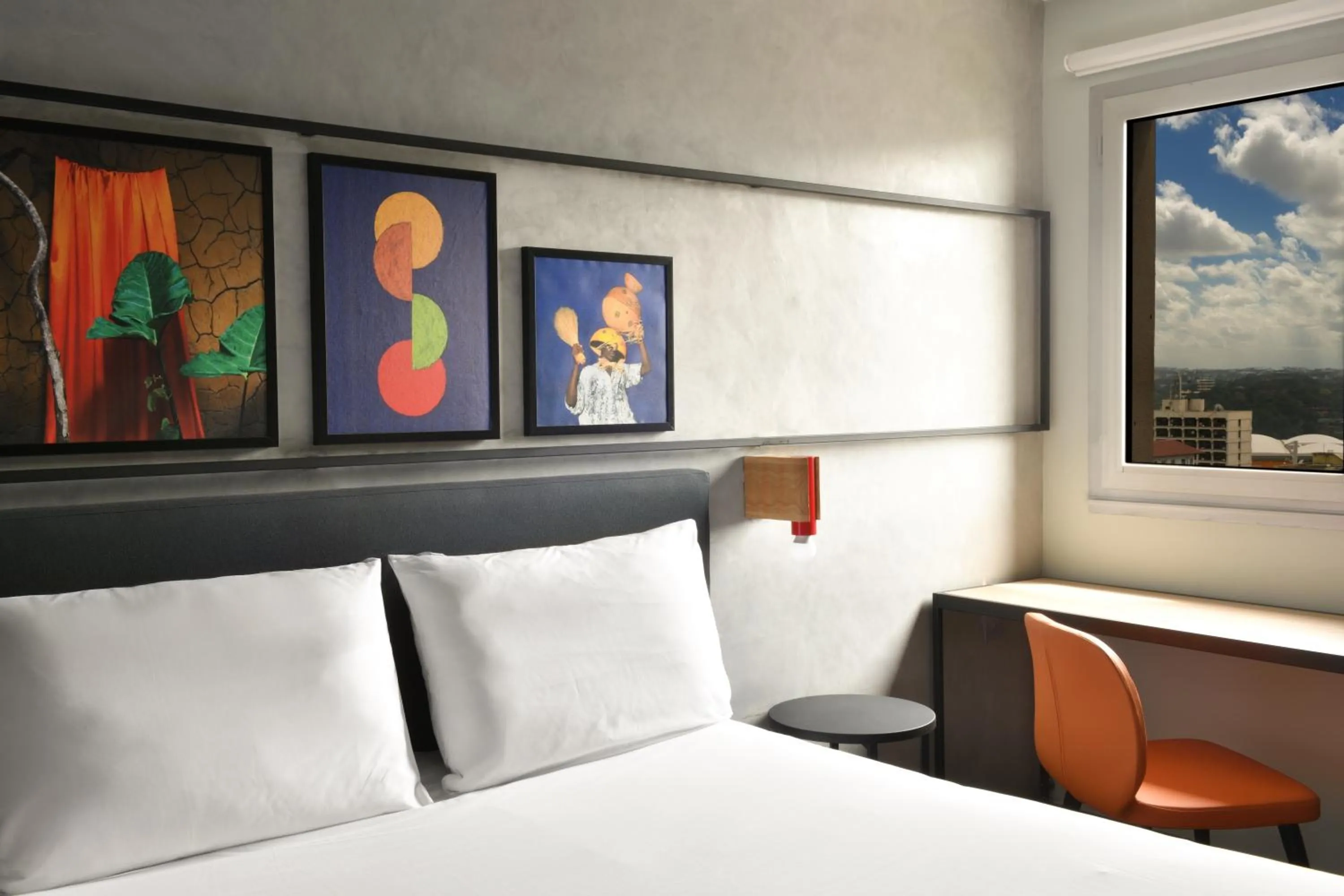 Bedroom, Bed in Ibis Styles Abidjan Plateau