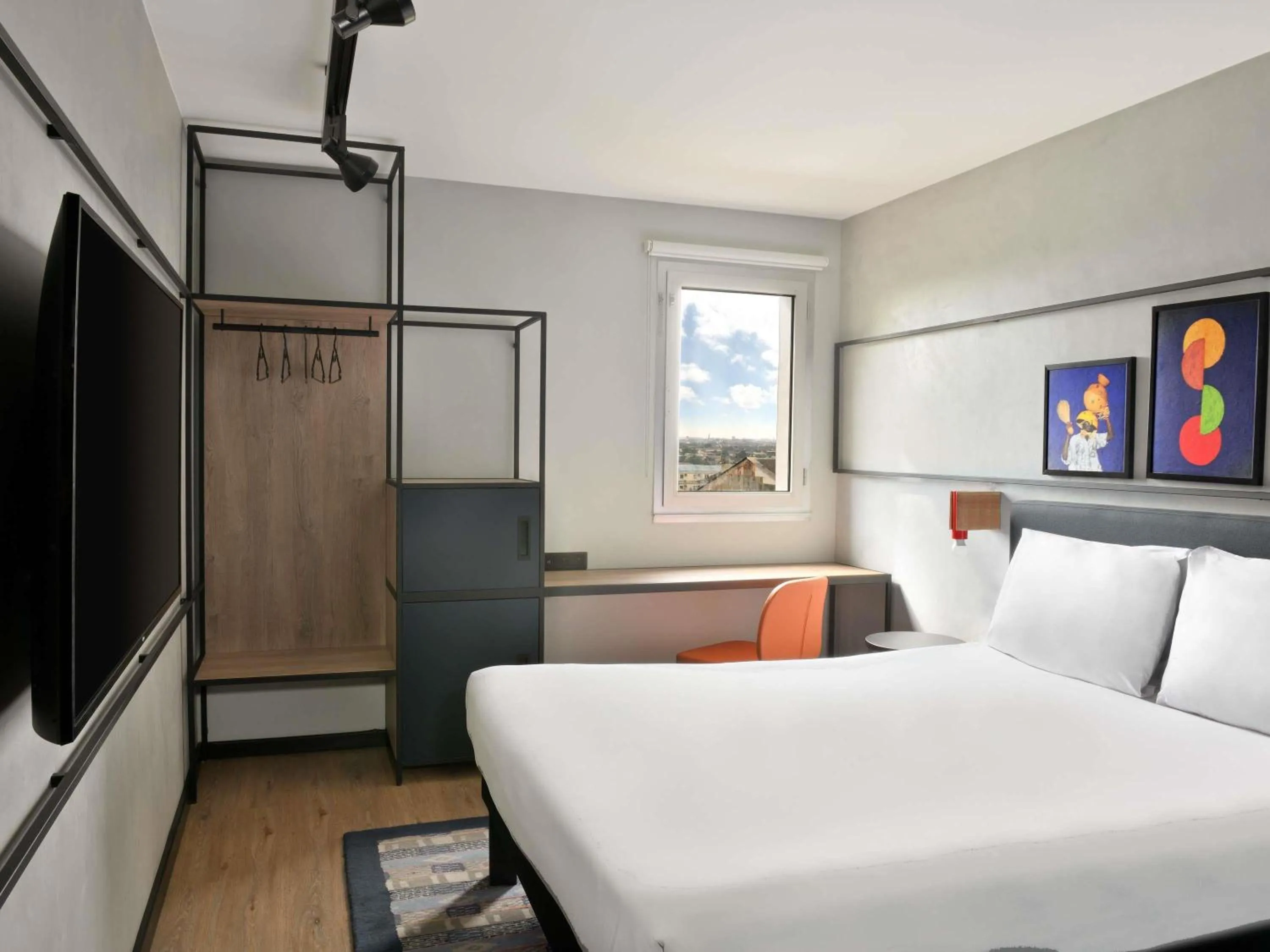 Bedroom, Bed in Ibis Styles Abidjan Plateau