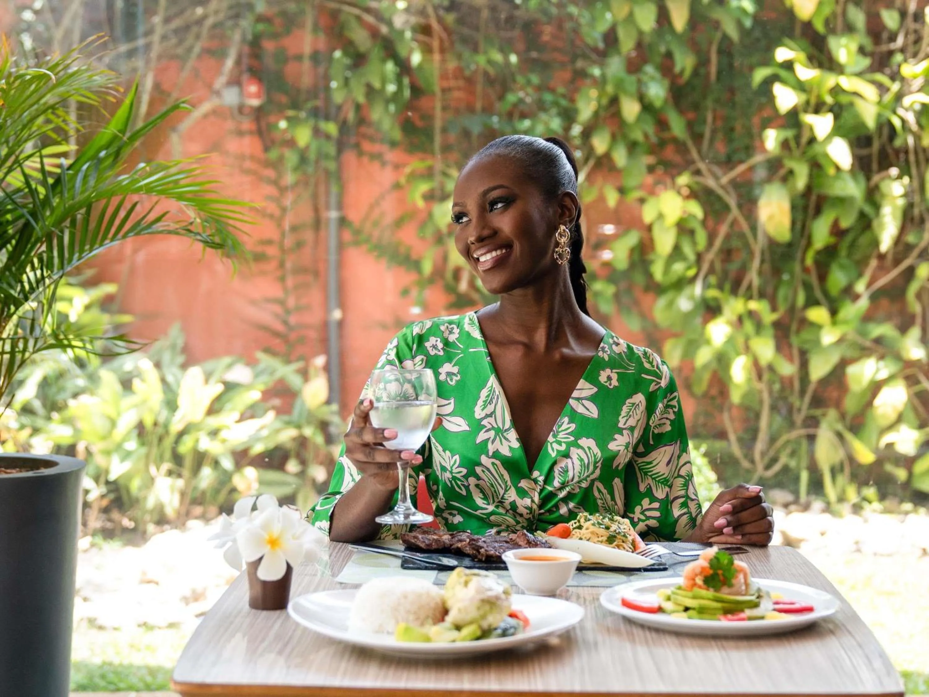 Restaurant/places to eat in Ibis Styles Abidjan Marcory