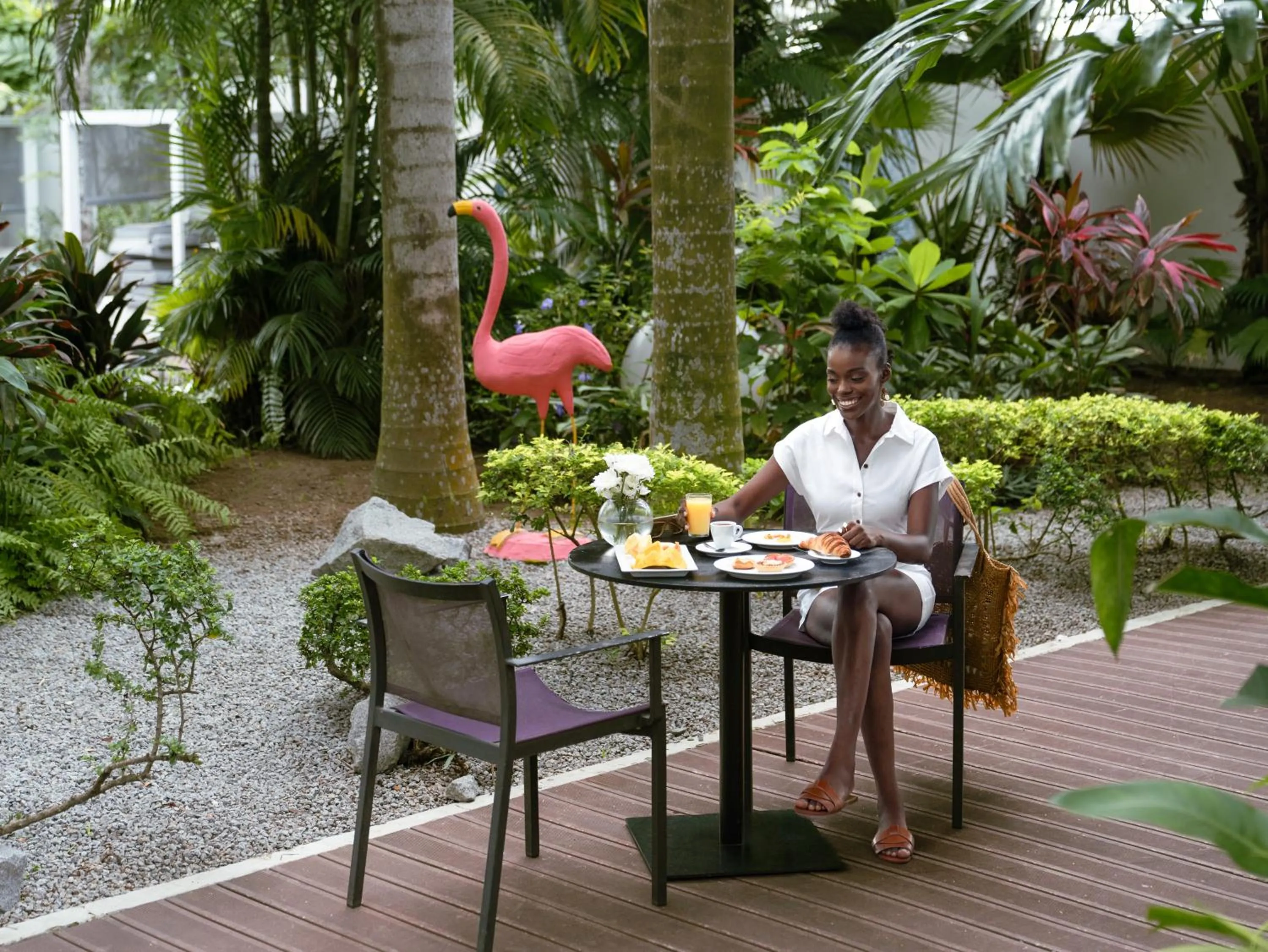 Patio in Novotel Abidjan Plateau
