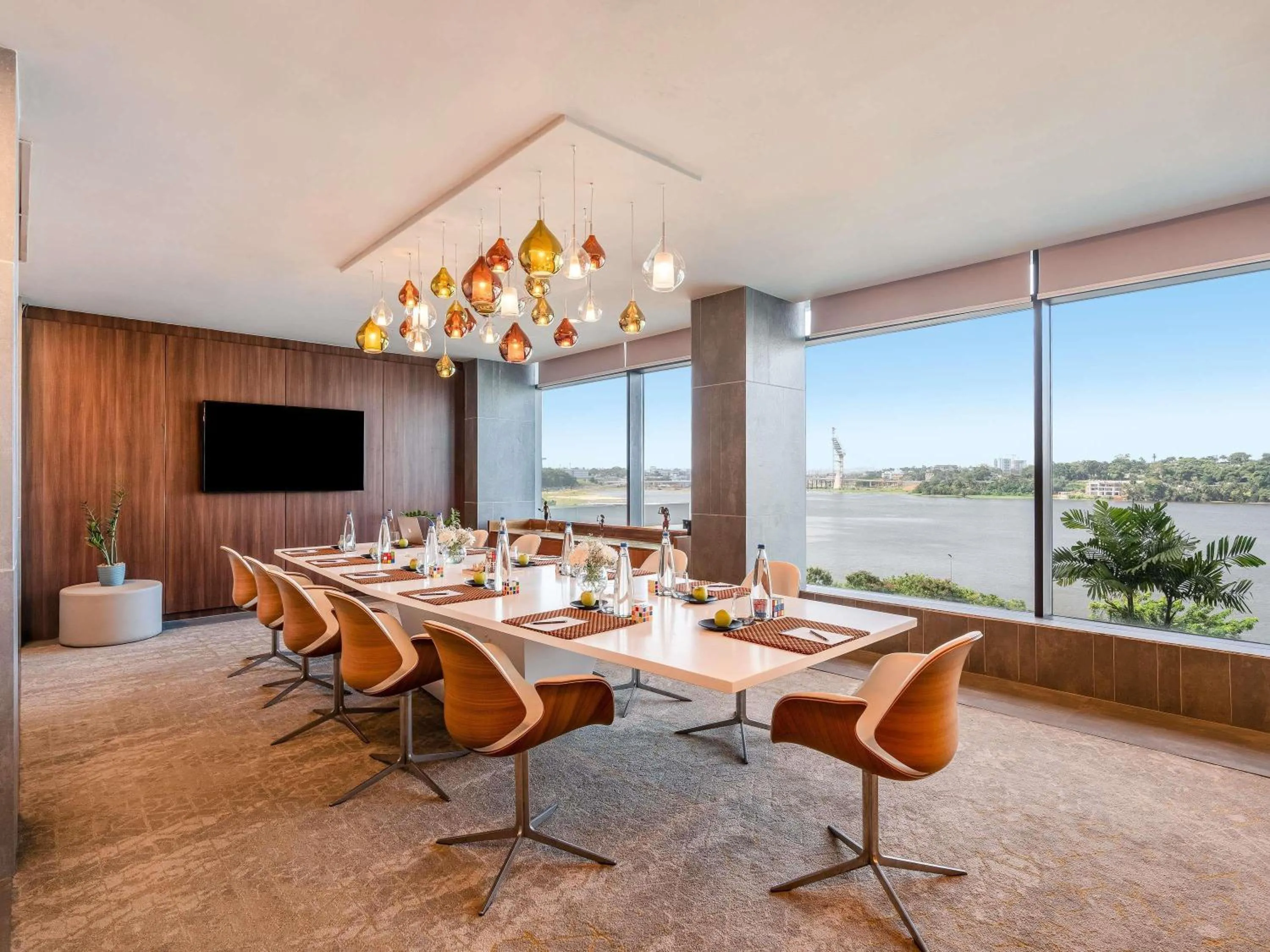 Meeting/conference room in Pullman Abidjan