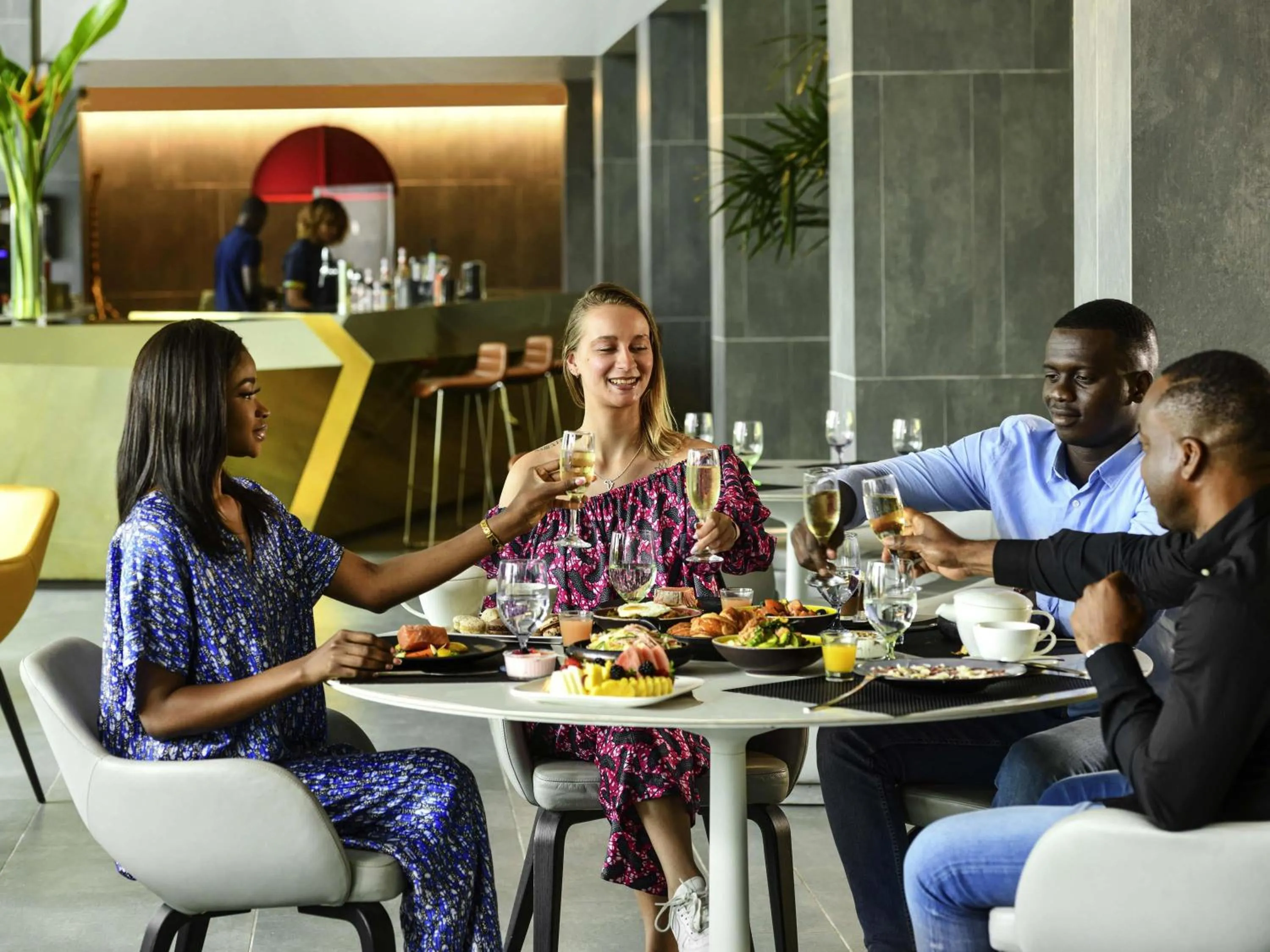 Restaurant/places to eat in Pullman Abidjan