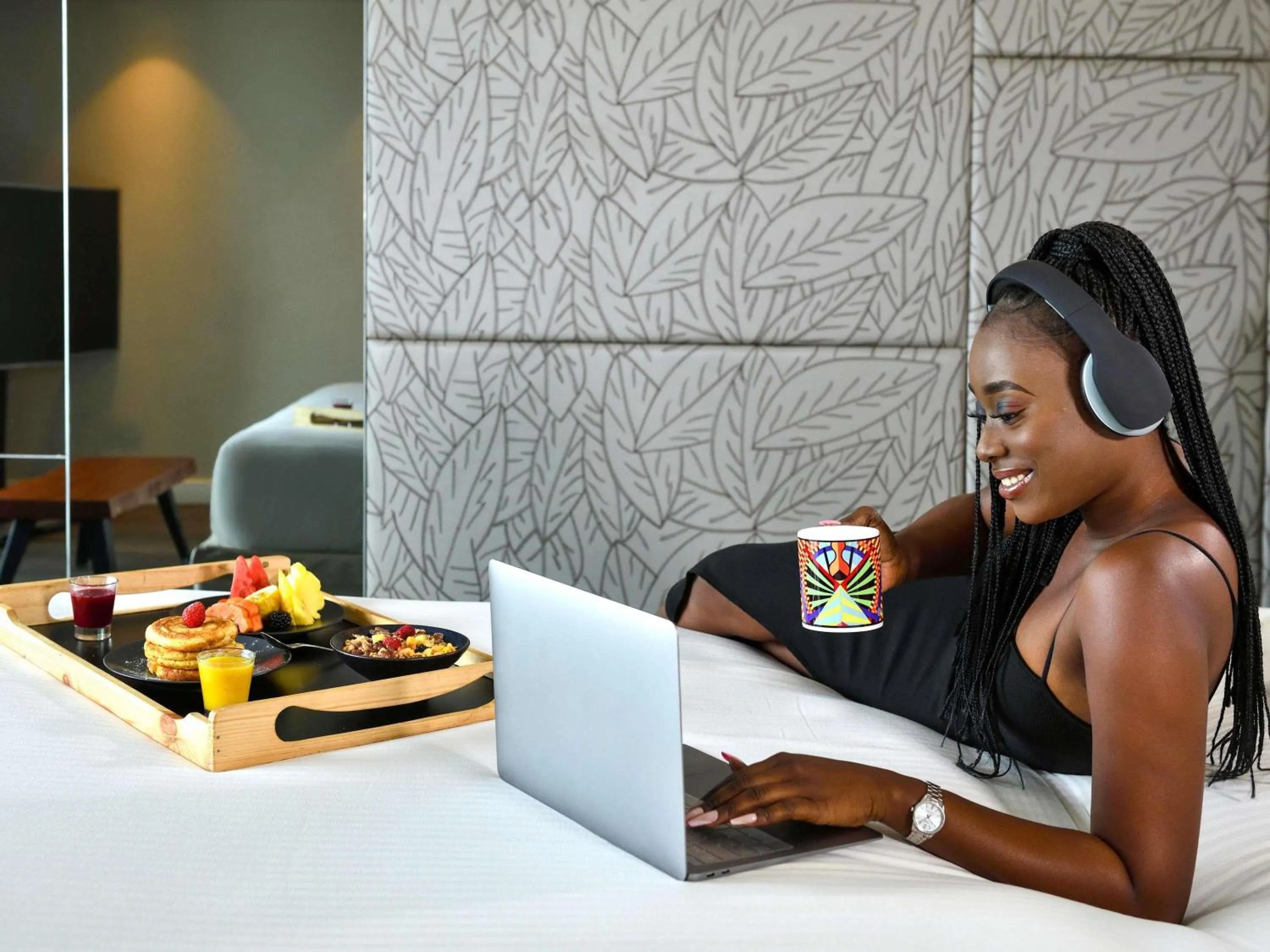 Bedroom in Pullman Abidjan