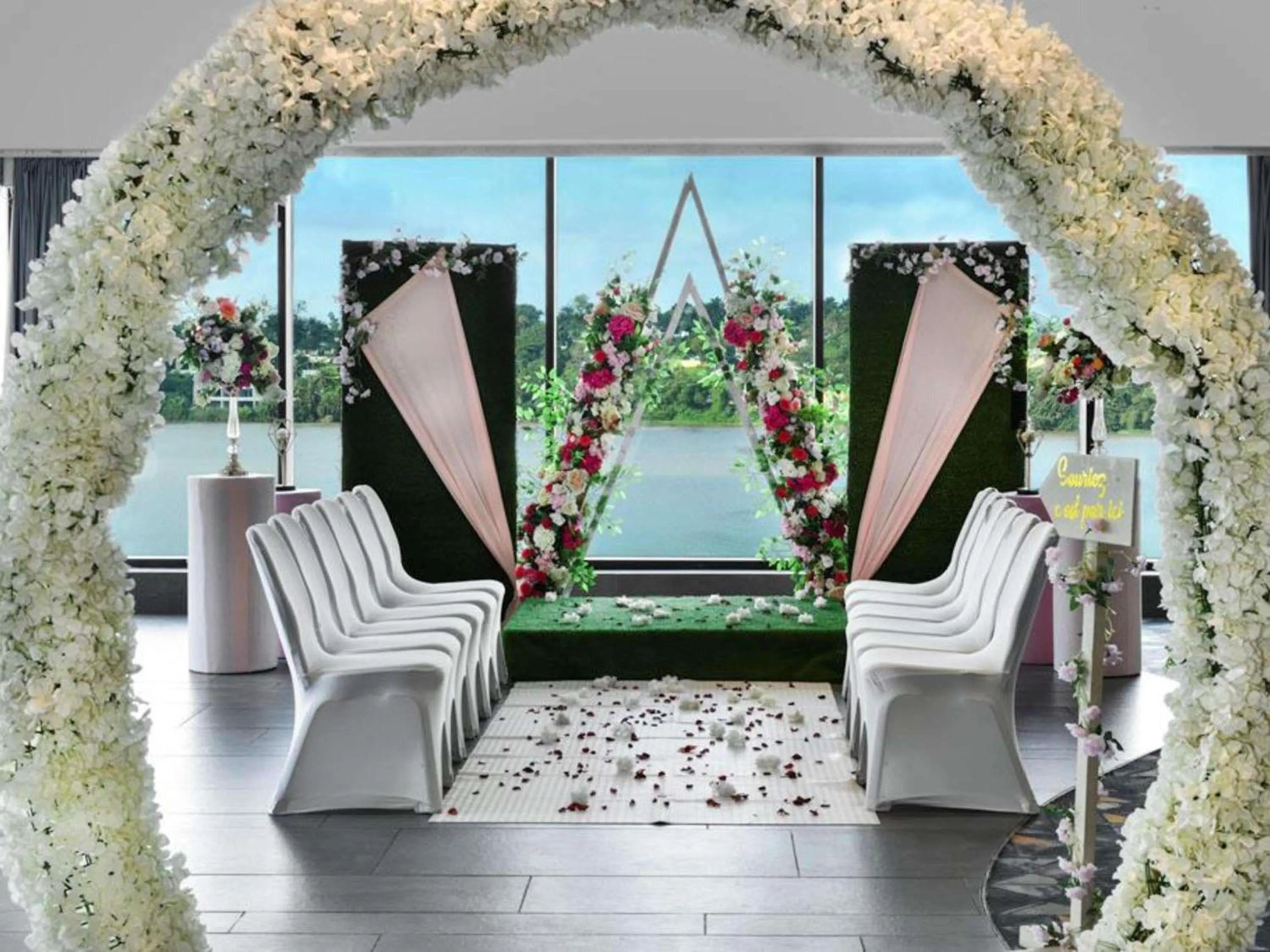 Property building in Pullman Abidjan