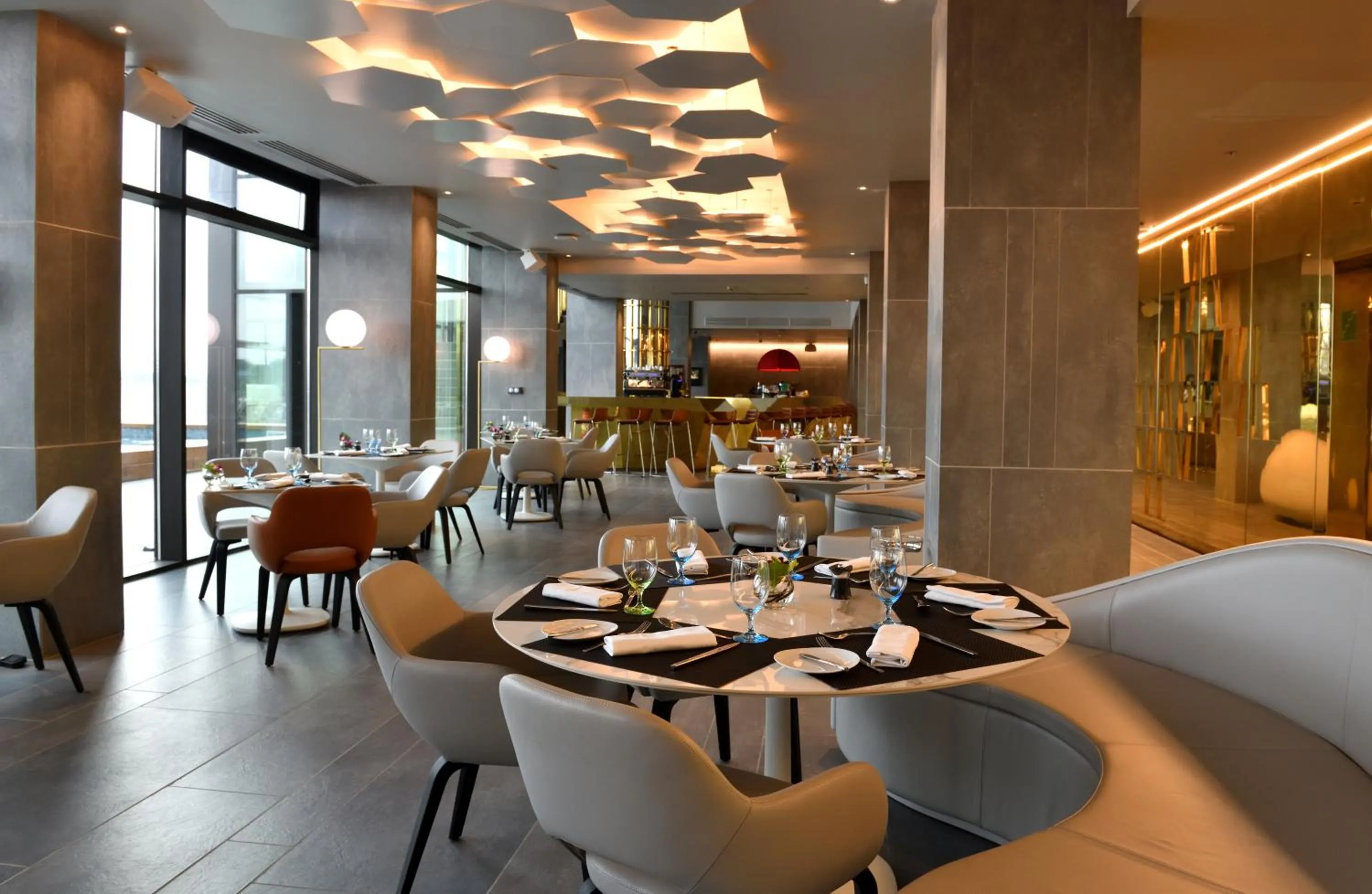 Food and drinks in Pullman Abidjan