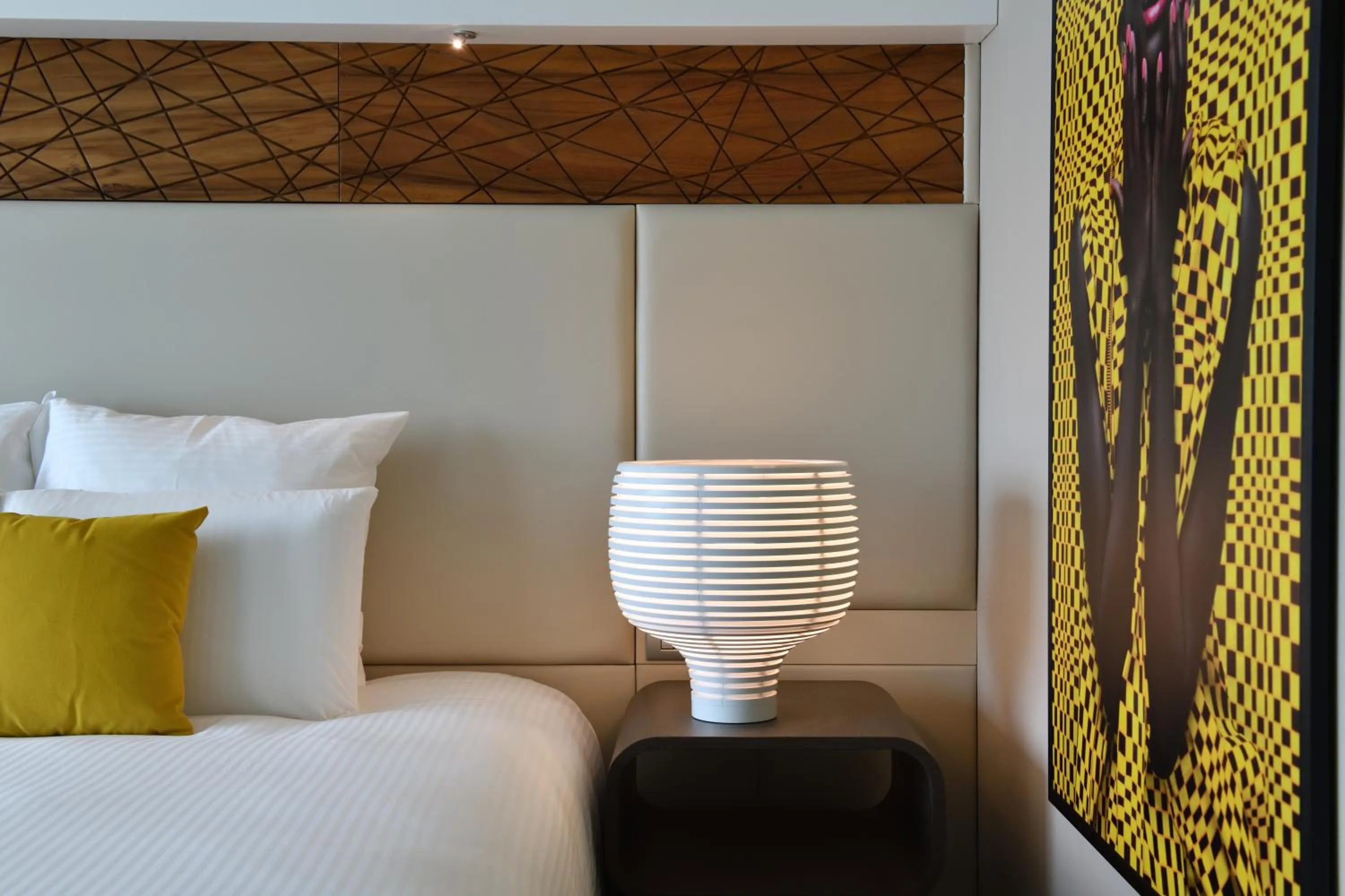 Bedroom, Bed in Pullman Abidjan