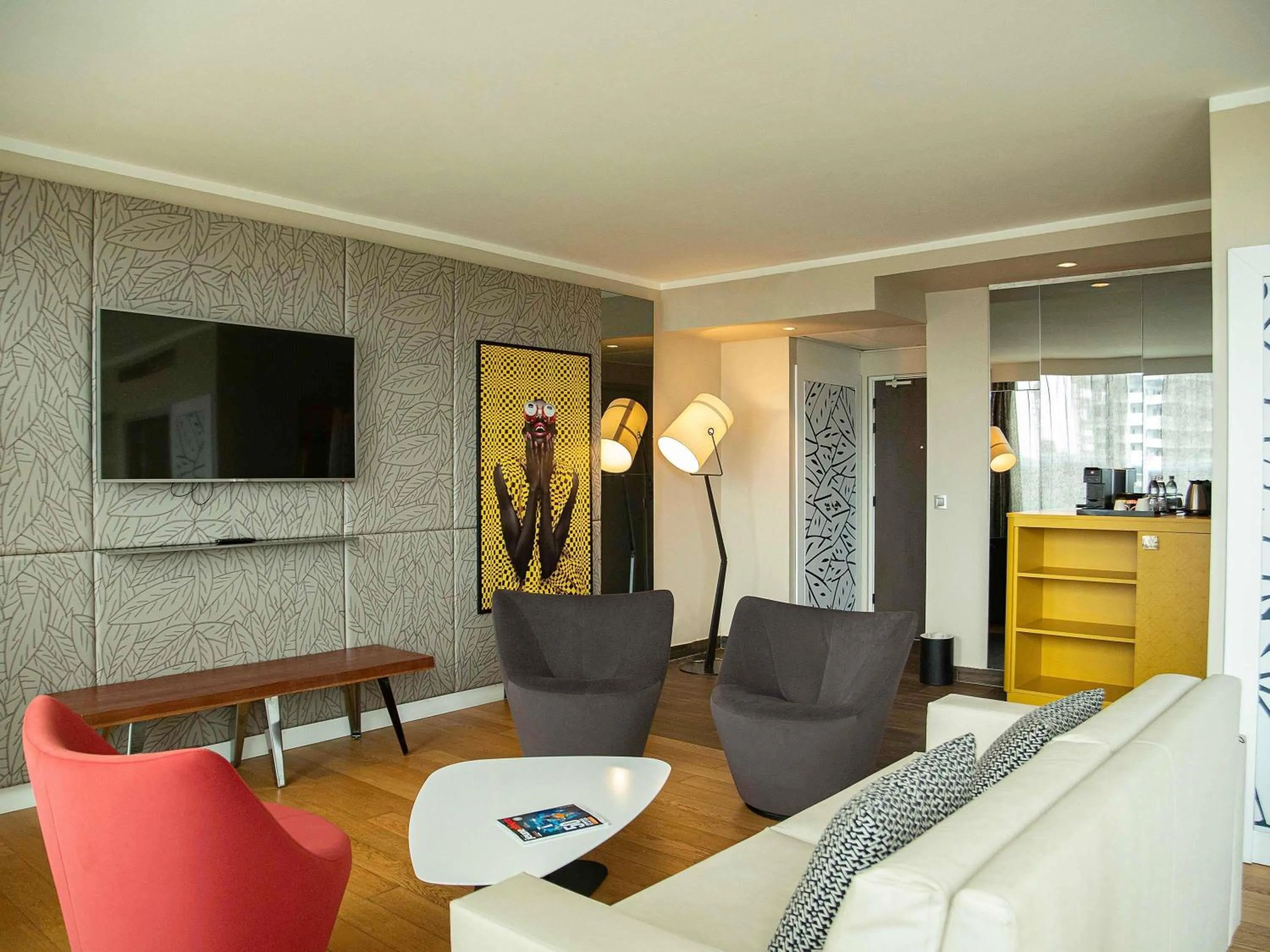 Bedroom in Pullman Abidjan