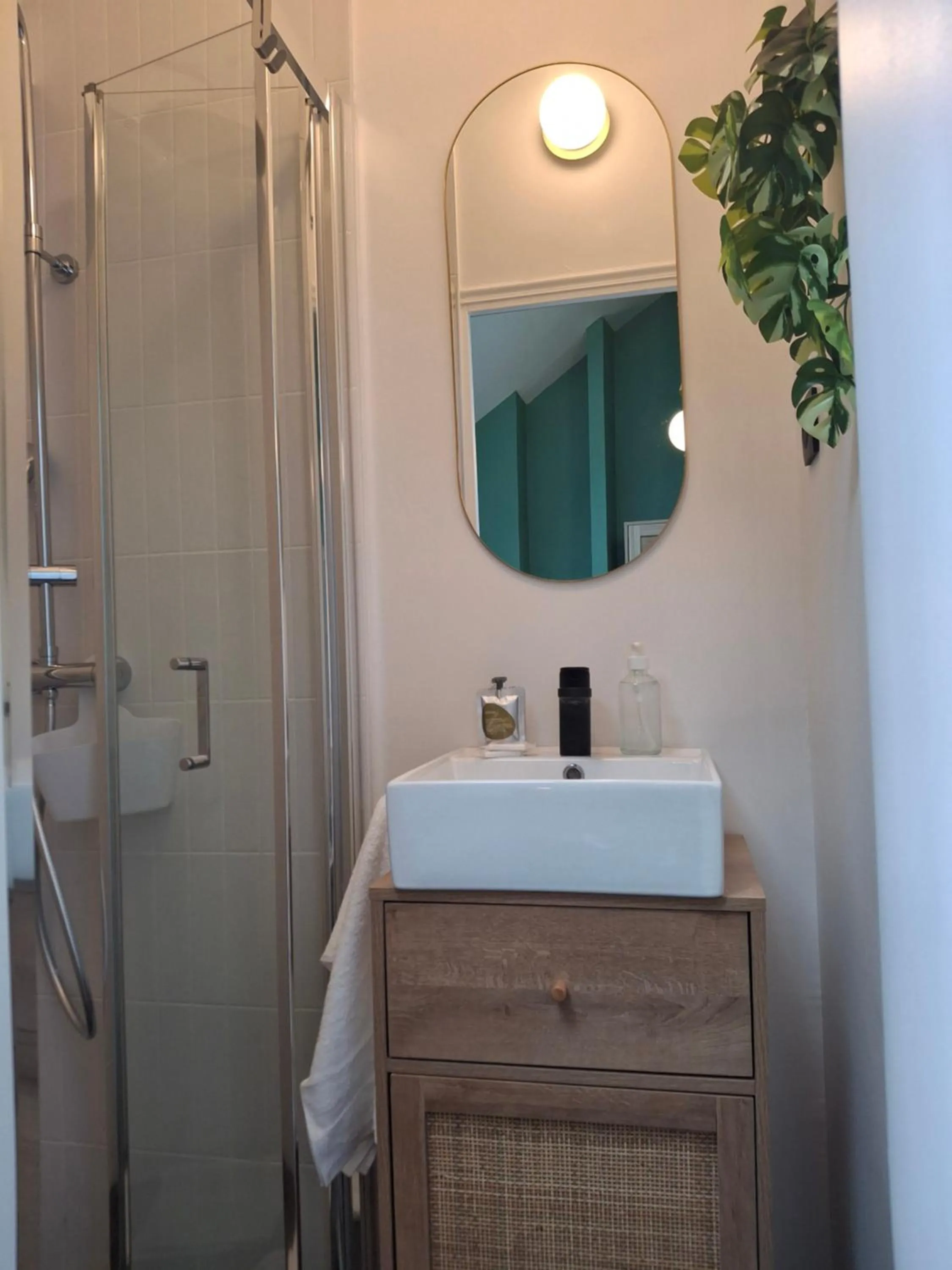 Le Village Montmartre