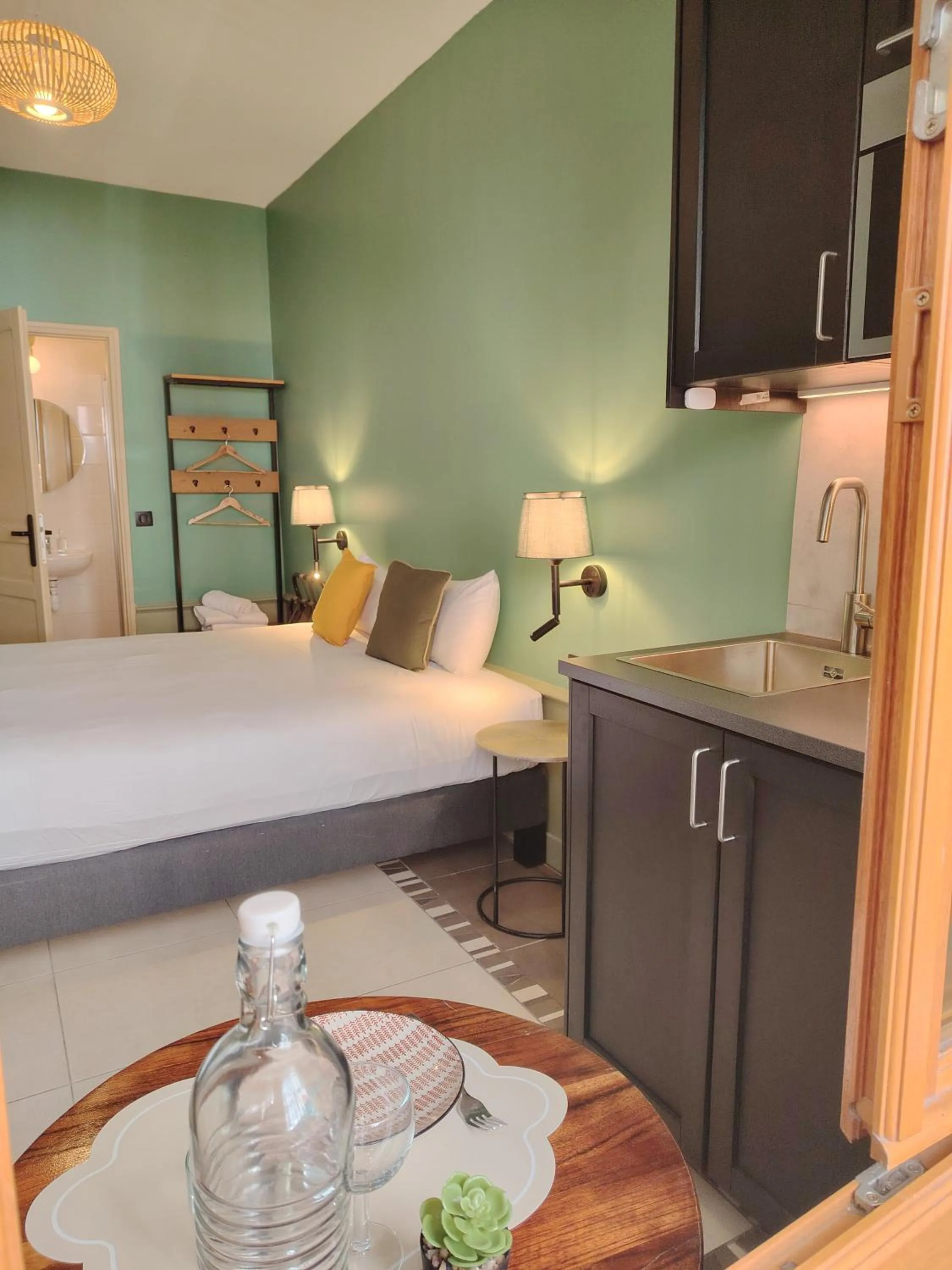 Le Village Montmartre