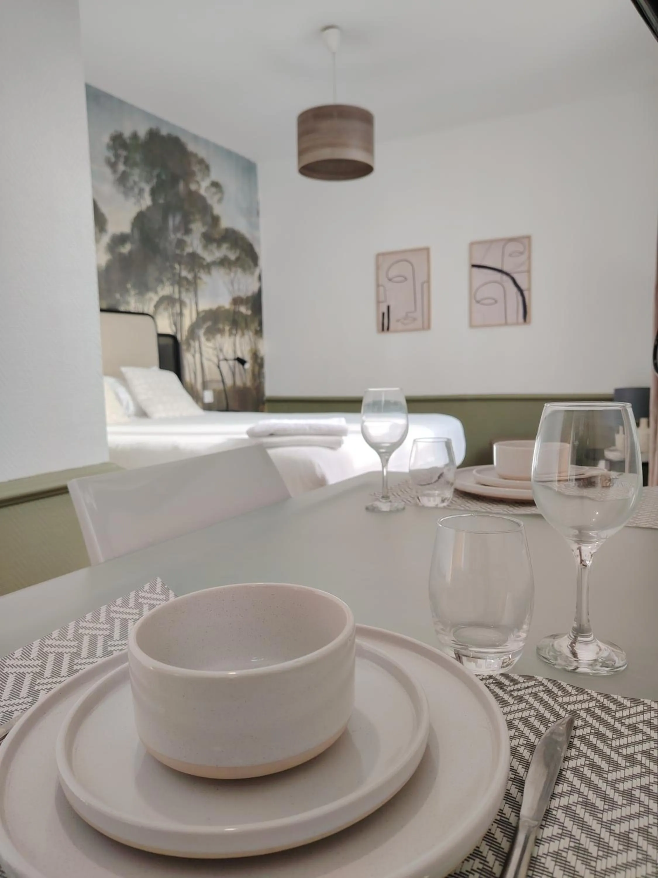 Le Village Montmartre